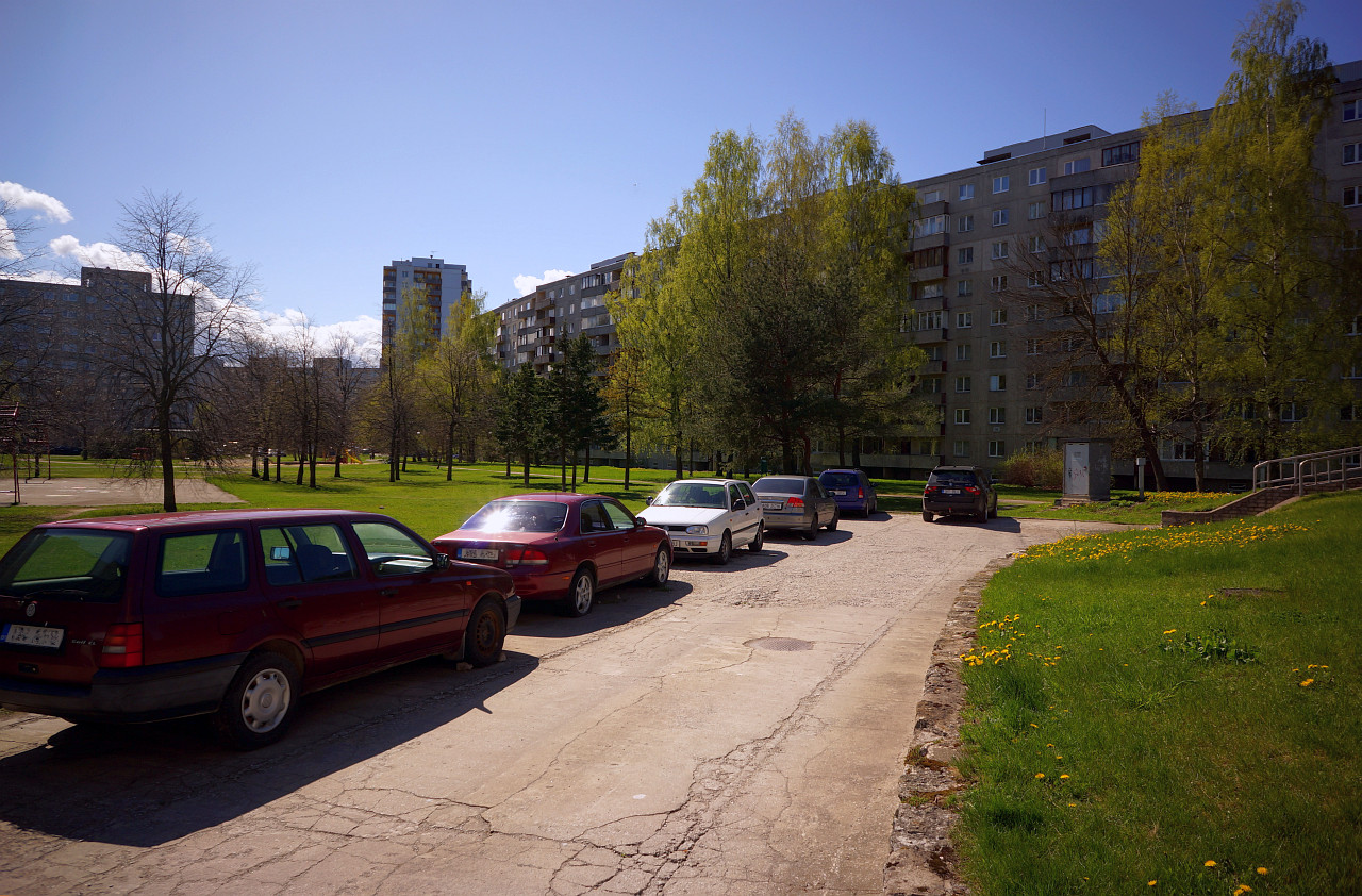 Väike- Õismäe, view of the building and the surroundings in the finishing stage rephoto
