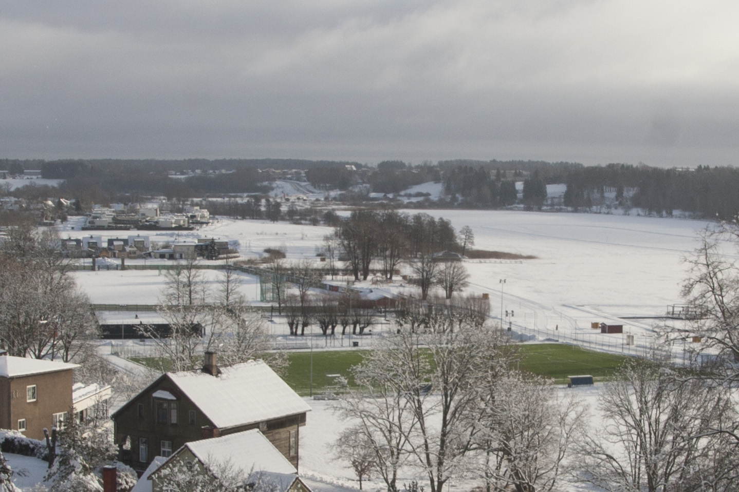 foto Viljandi, vaade lossimägedest järvele ümbrusega u 1915 F J.Riet rephoto