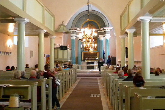 Foto. Lääne-Nigula Püha Nikolause kirik. Sisevaade. Foto: J. Grühthal. rephoto
