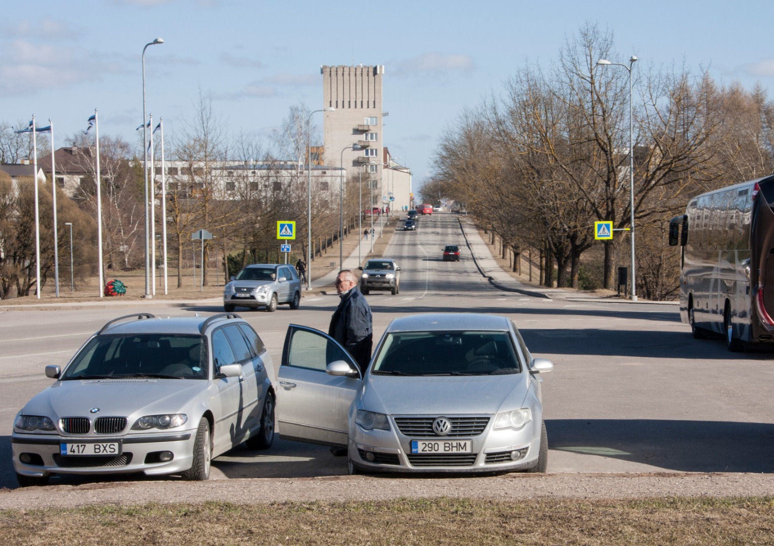 foto, Viljandi, Jakobsoni tn algus, Valuoja org, veetorn, u 1975, foto E. Veliste rephoto