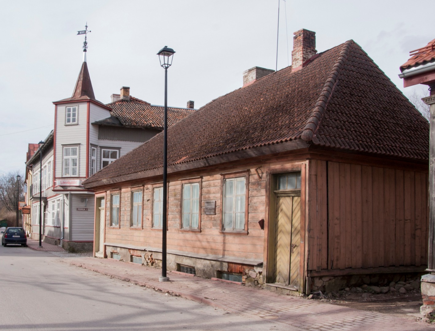 foto Viljandi Lossi tn 11 elumaja (mantelkorstnaga) 1977 rephoto