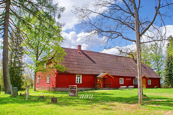 Endine Helme palvemaja, hiljem kirik rephoto