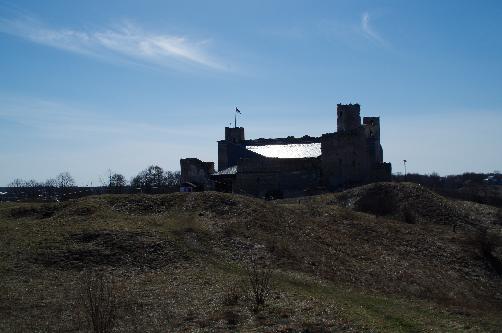 O. Fr. Pistohlkors, Rakvere ruins (on the right front plan of Fr. R. Faehlmann). Oil painting 1838. rephoto