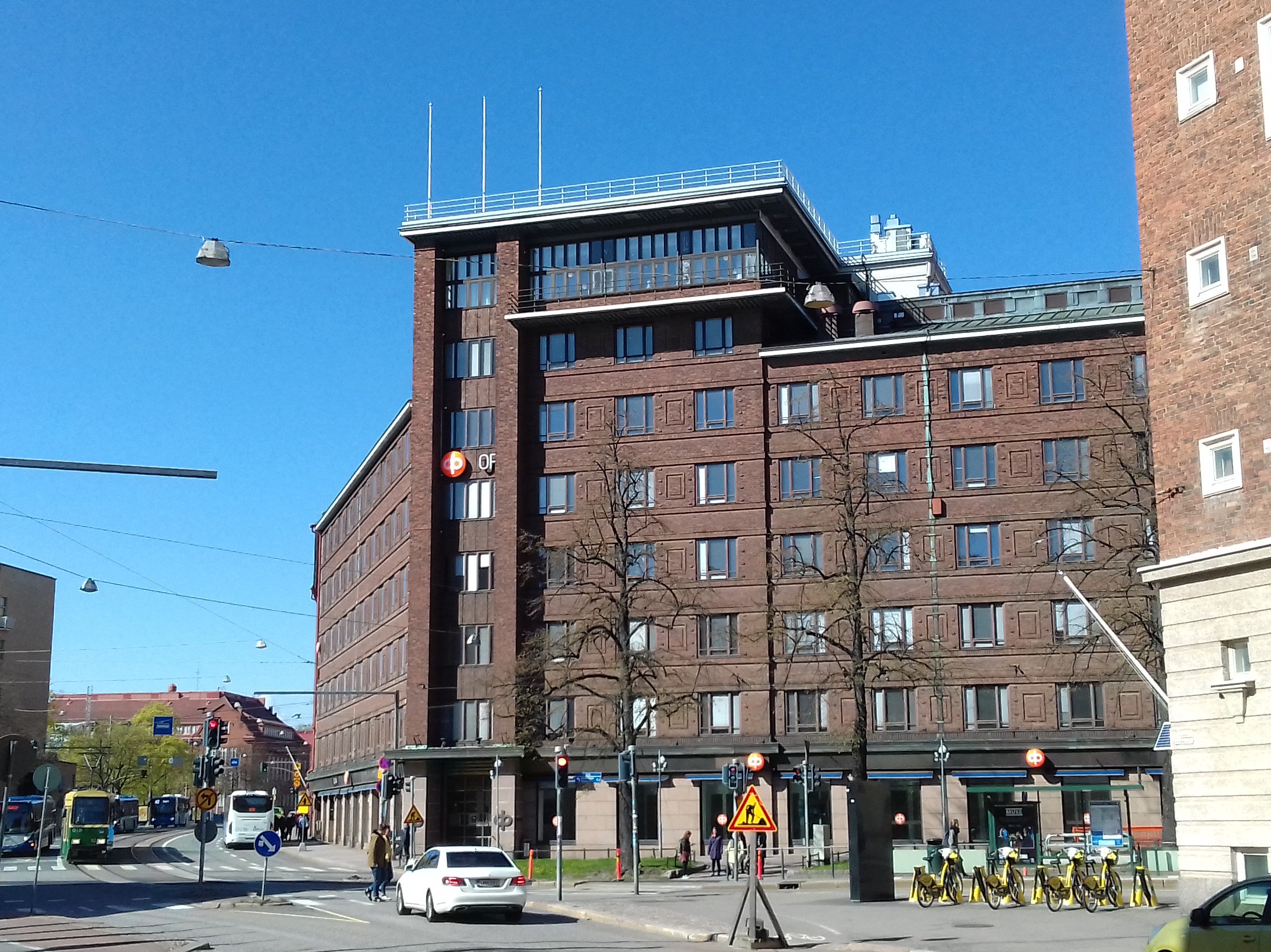 Näkymä Runeberginkadun ja Arkadiankadun risteyksestä pohjoiseen rephoto