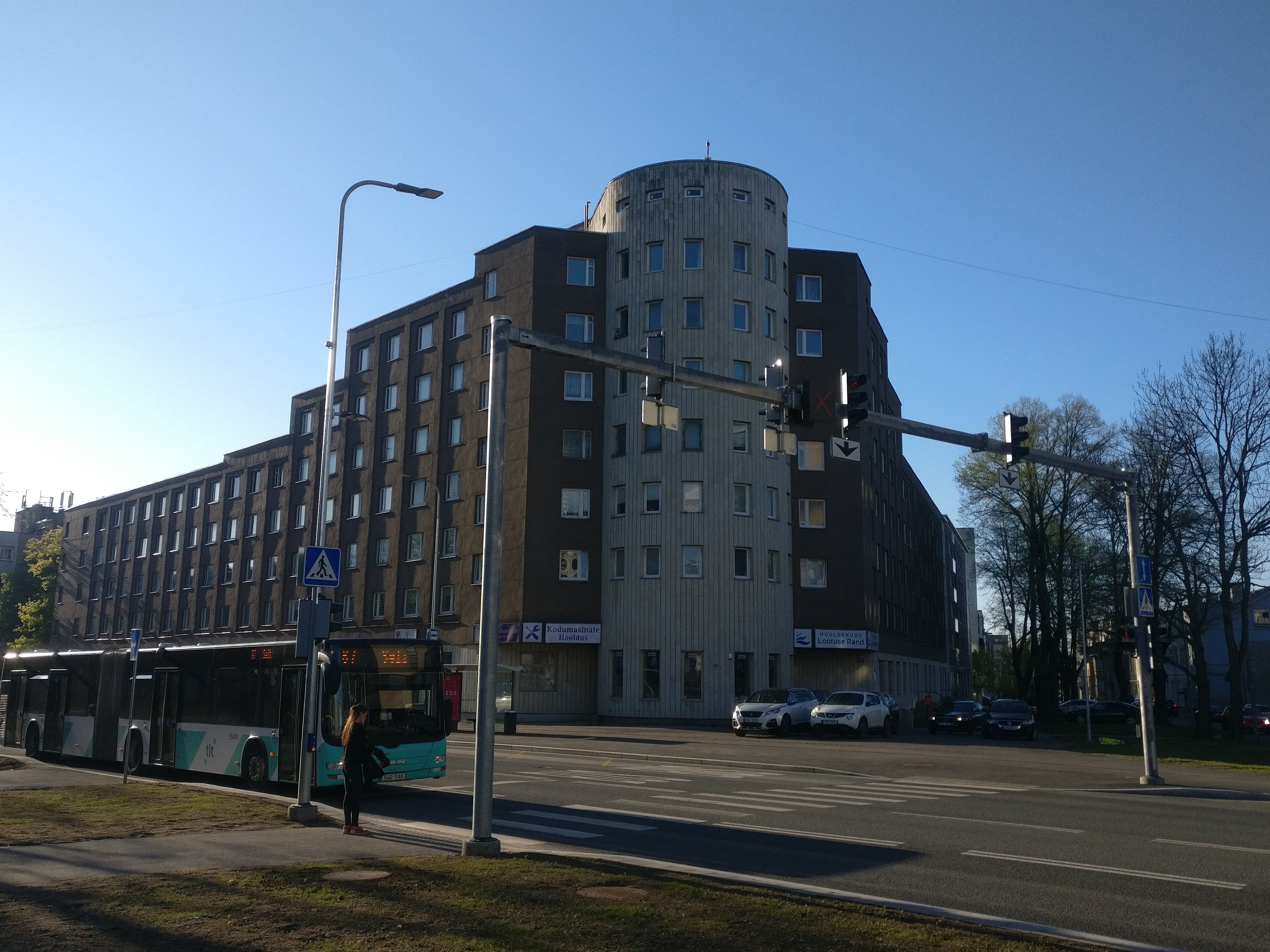 Building at the corner of Gonsiori and J. Poska Street in Tallinn rephoto