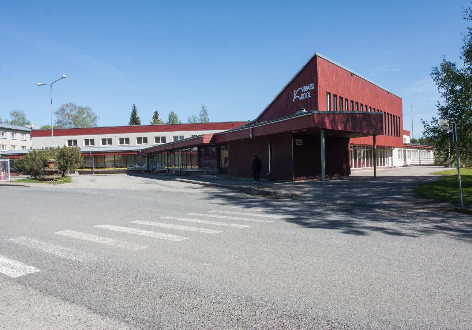 Viiratsi kaubanduskeskus, vaade. Arhitekt Valve Pormeister rephoto