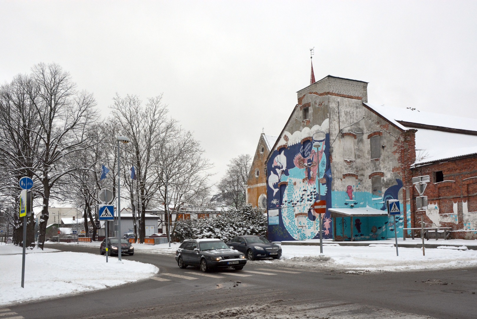 Buildings on the South Street in front of the Gymnasium of Pärnu Titus rephoto