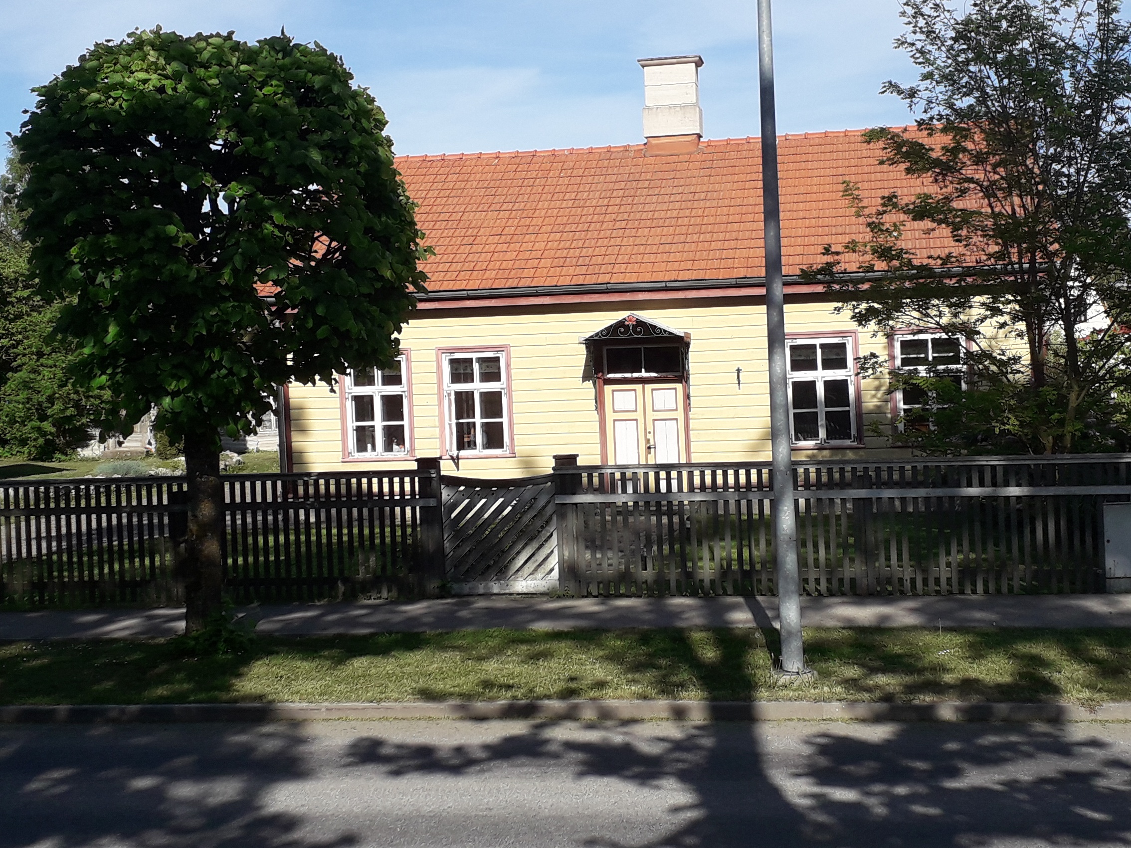 Residential area of Saare County Kuressaare City Allee tn 6 rephoto