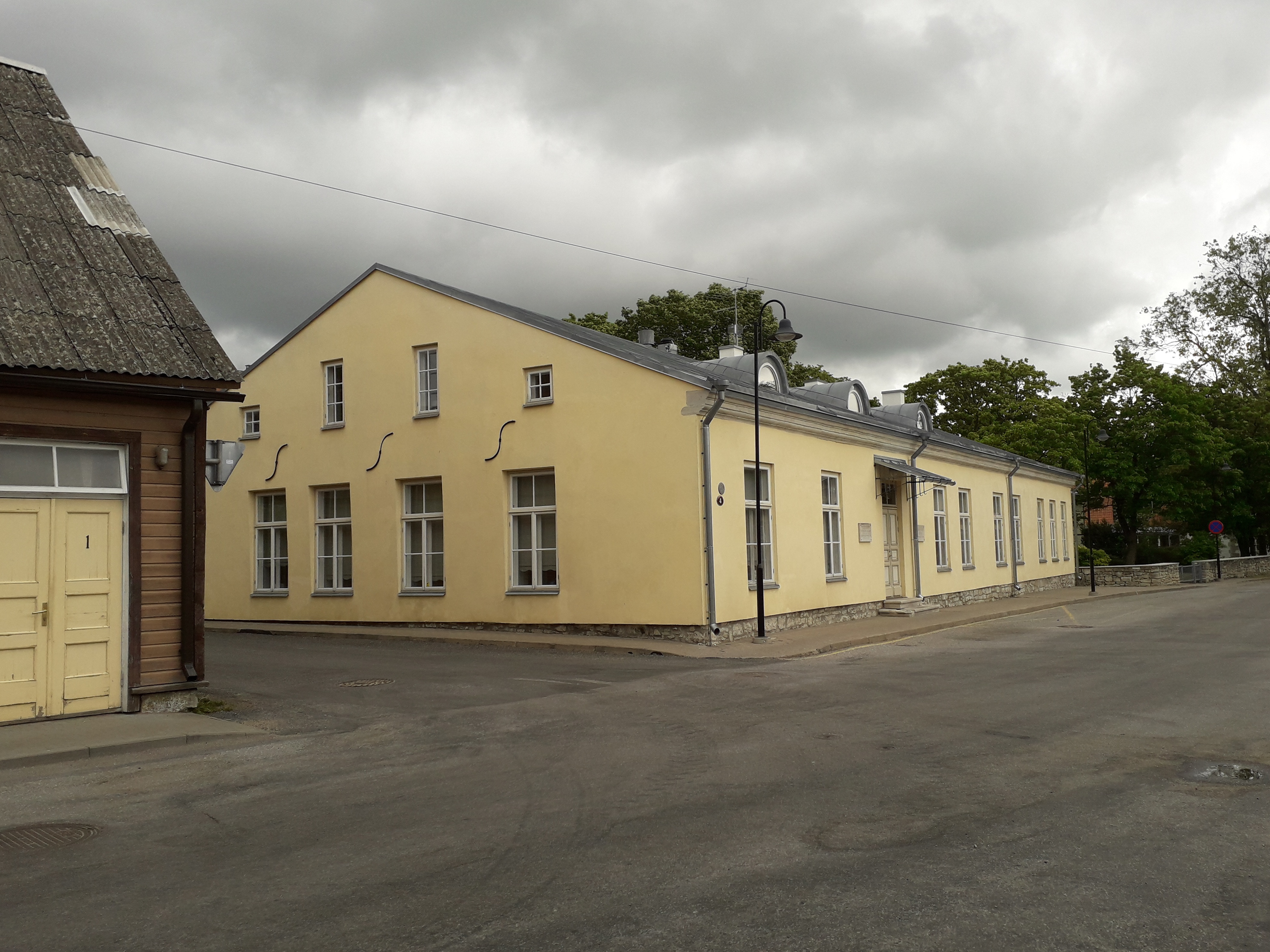 Castle school in Kuressaare 1906 rephoto