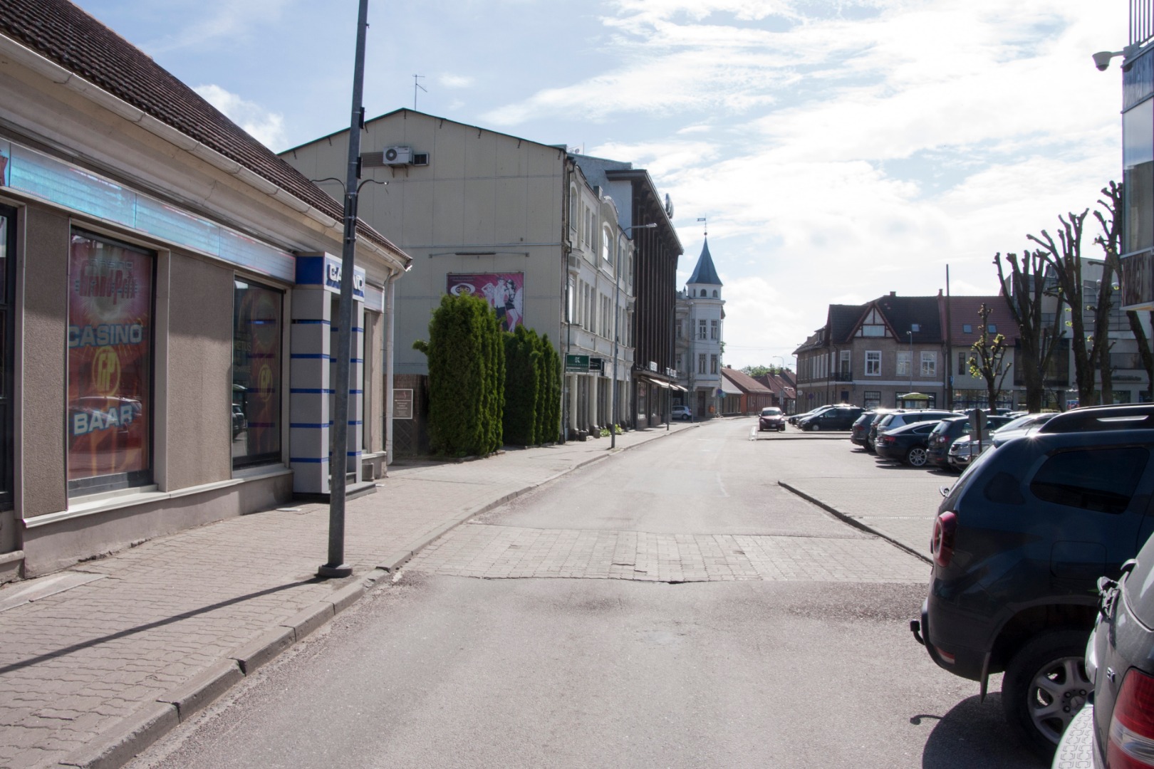 Photo, Viljandi, Tartu tn before crossing Lossi tn, approx. 1930 rephoto