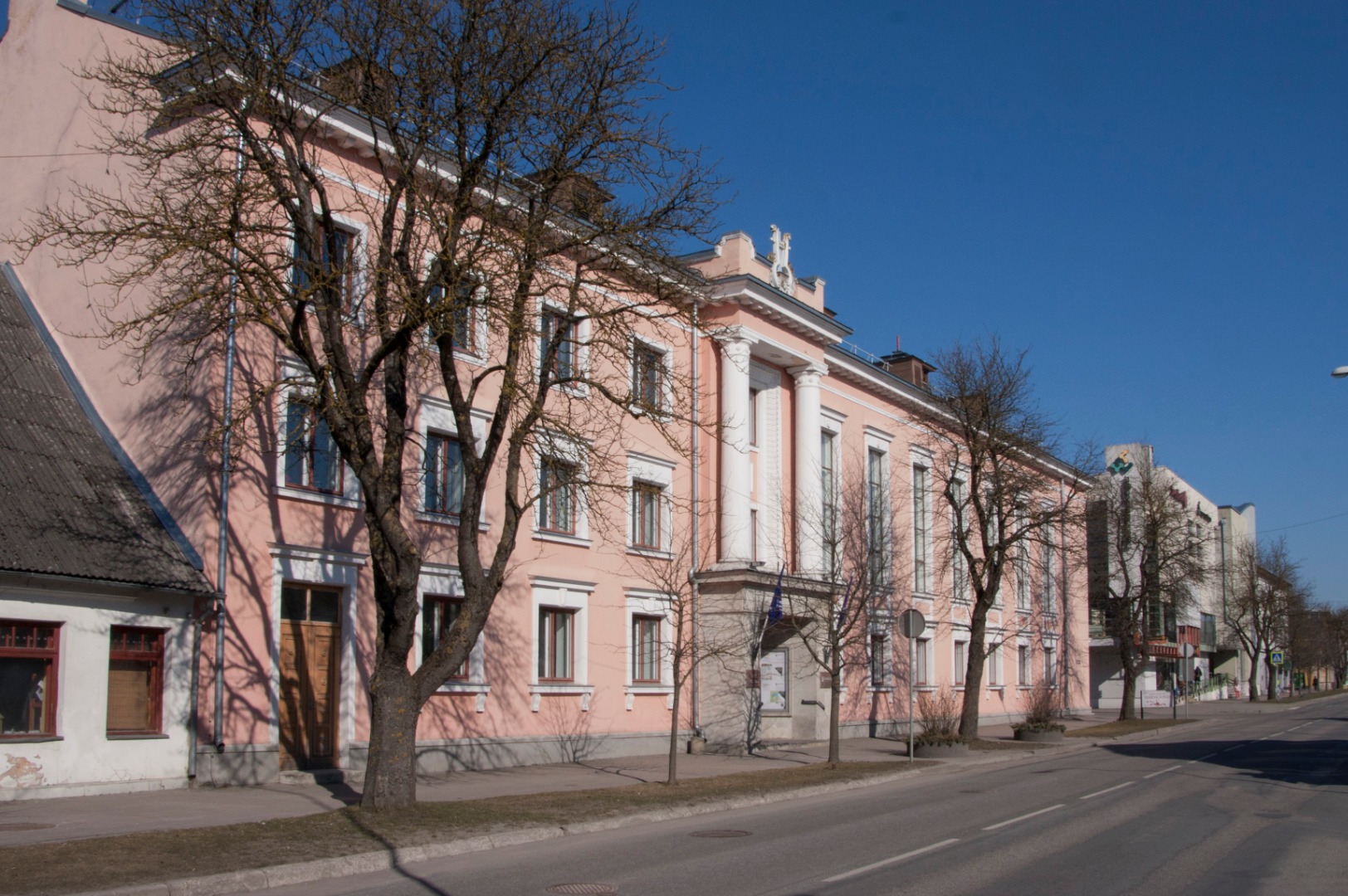 foto, Viljandi kultuurimaja, Tallinna tn 5, u 1960, foto A. Kiisla rephoto