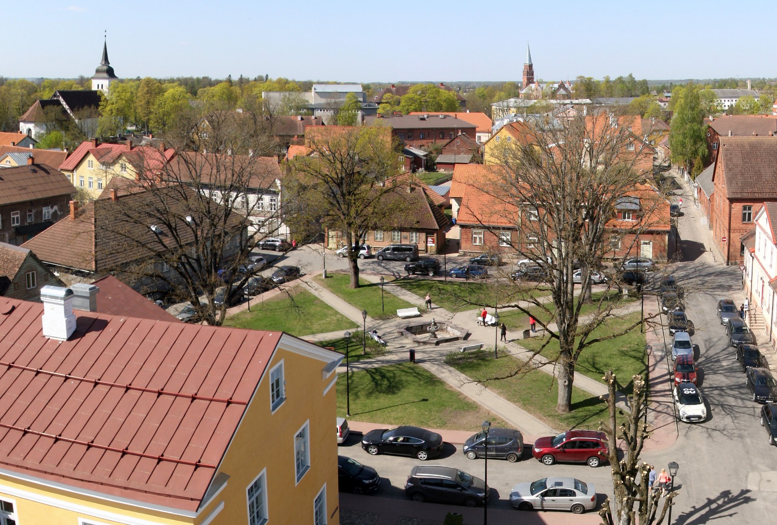 Lossi tänava vaade Viljandis, õhuvaade rephoto