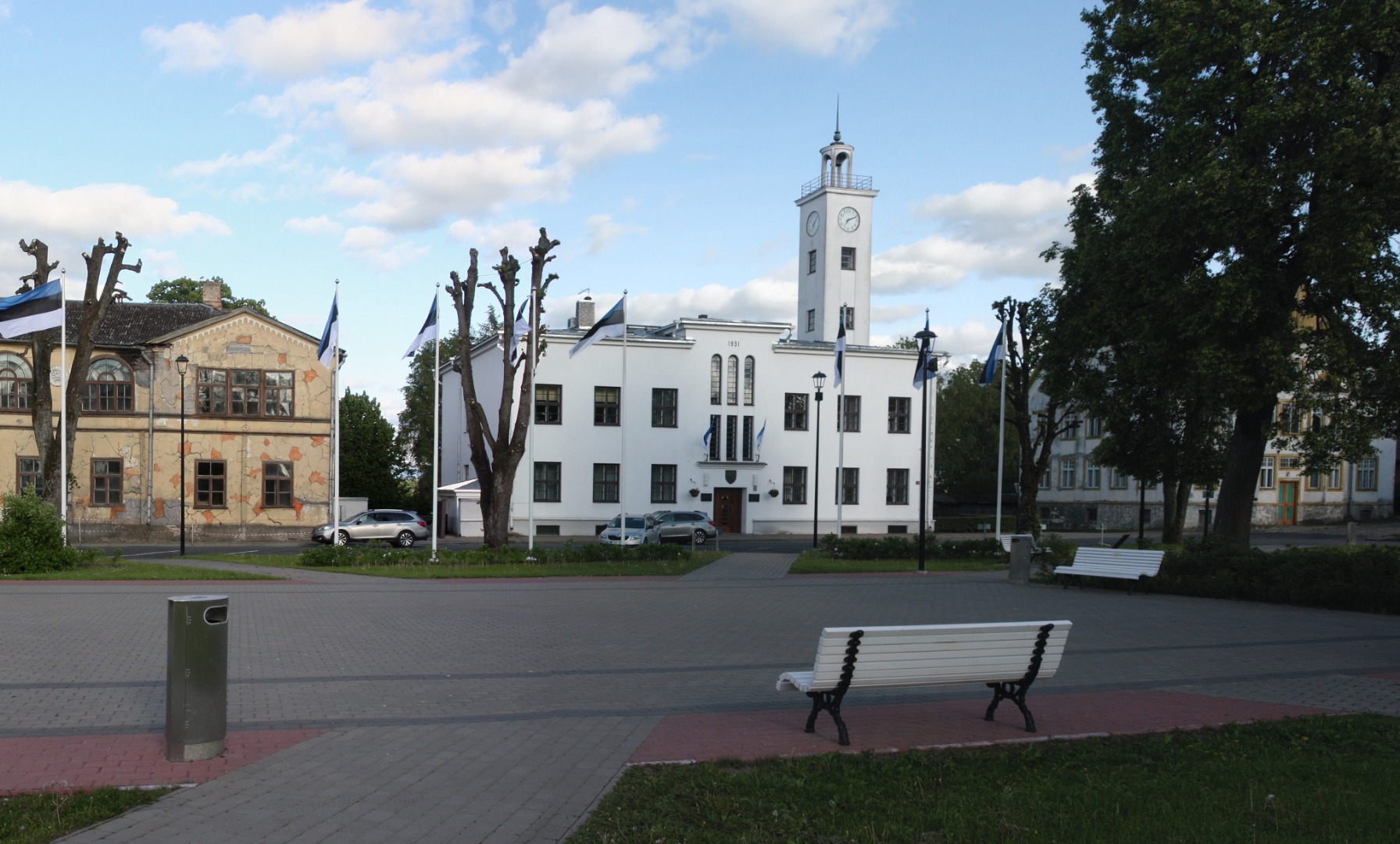 foto, Viljandi, Linnaväljak, raekoda, u 1960, foto A. Kiisla? rephoto