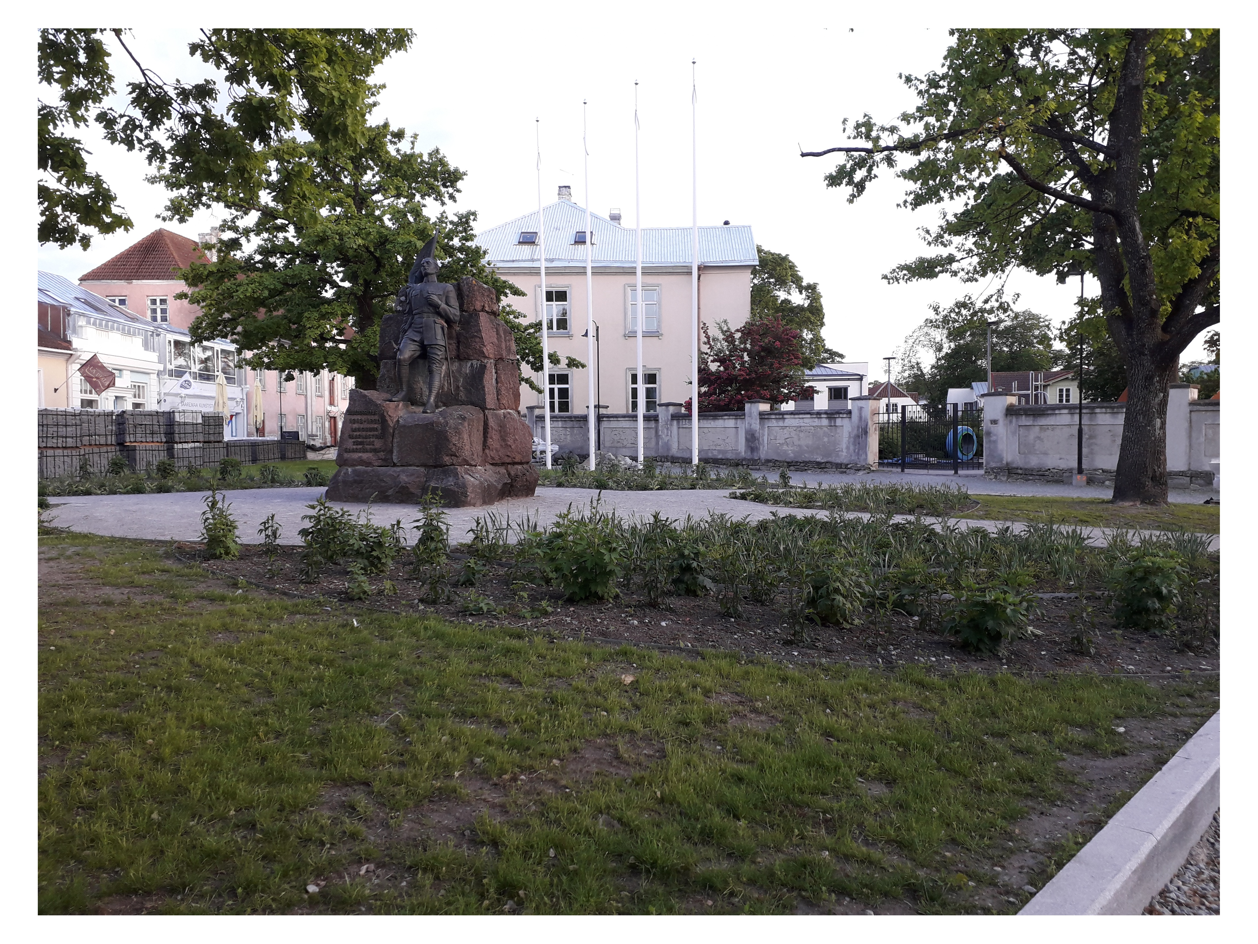 Saaremaa. Kuressaare rajooni autahvel. rephoto