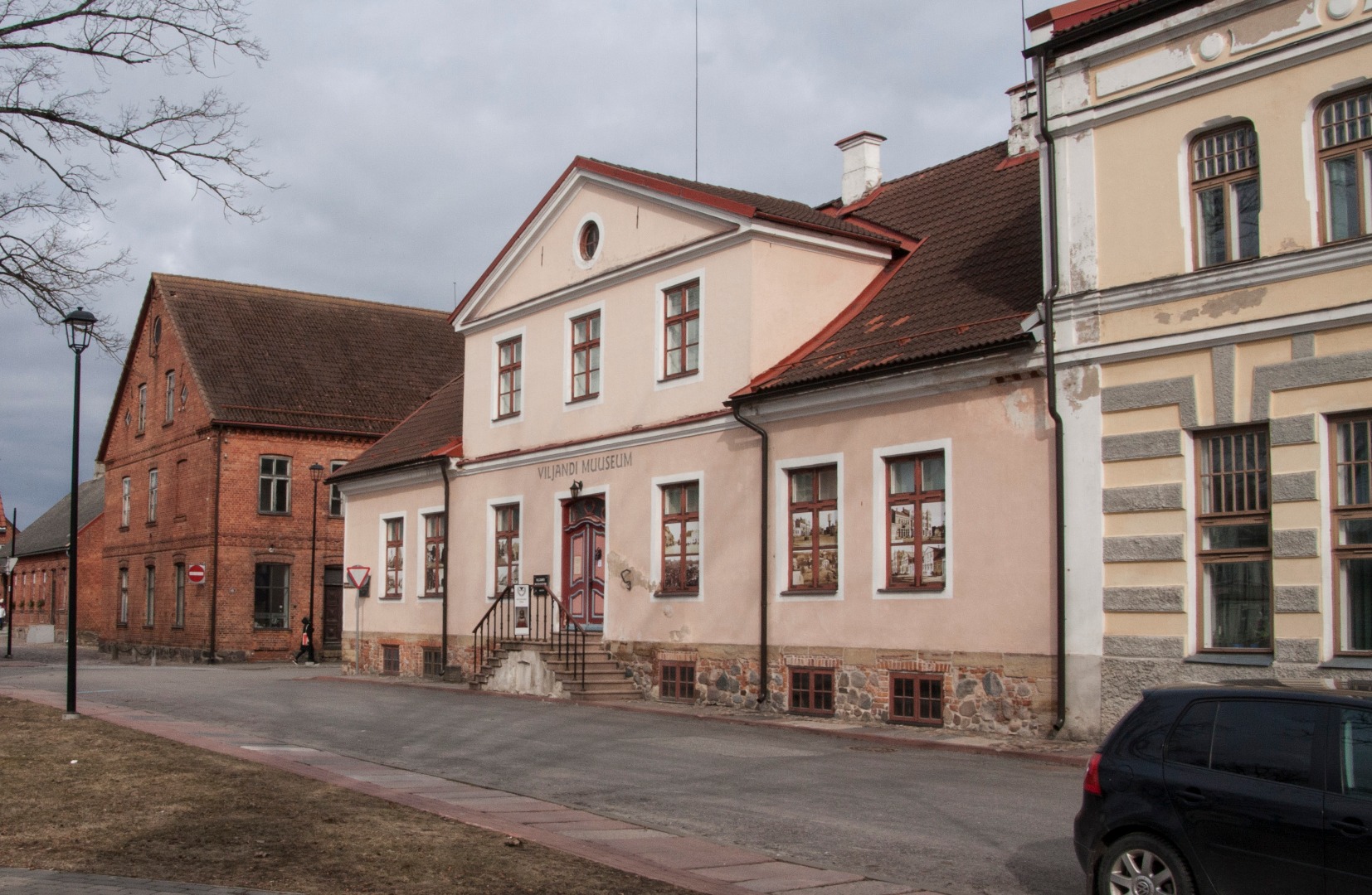 foto, Viljandi muuseum, hoone (osa arhiivi hoonest), u 1950 rephoto