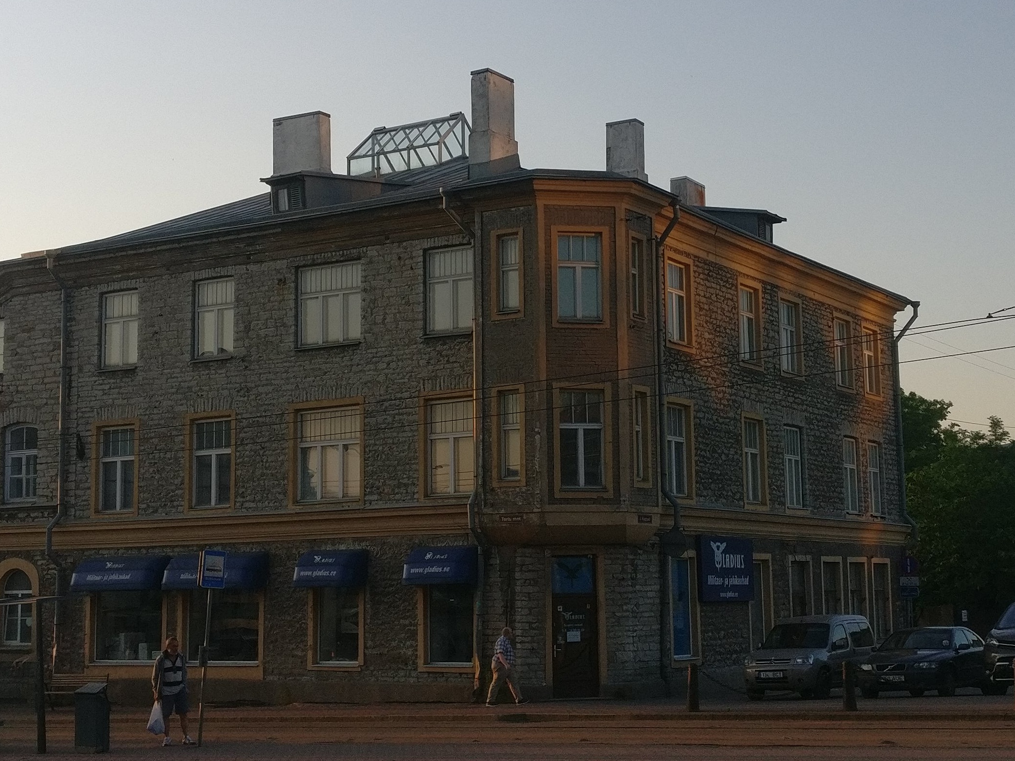 Kauplustega elamu Tallinnas Tartu mnt 73, vaade. Arhitekt Anton Uesson rephoto
