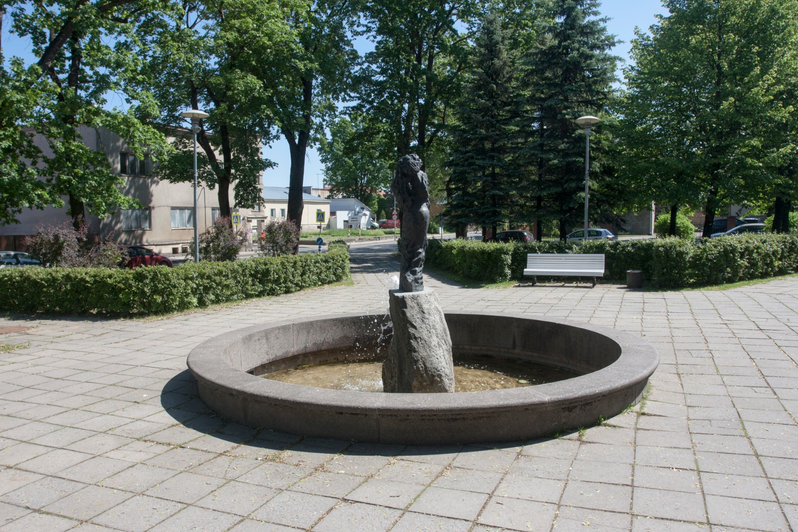 fotopostkaart, Viljandi, Lastepark, ümar purskkaev (avati 1912), u 1915 foto J. Riet rephoto