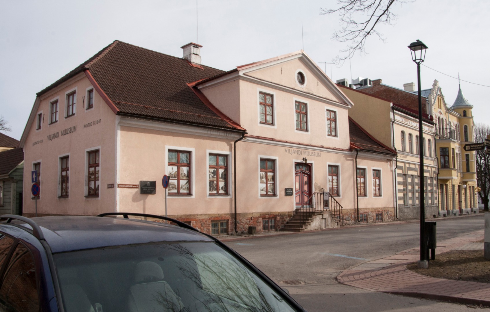 foto, Viljandi muuseumi peahoone, 1993 rephoto