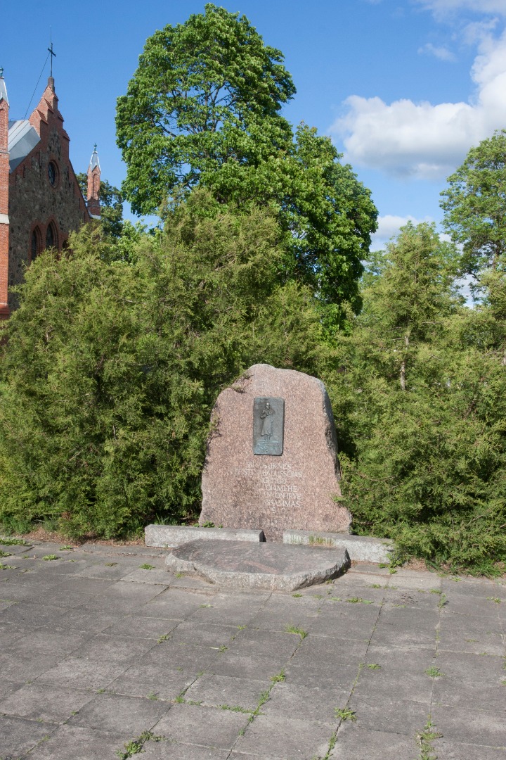 fotonegatiiv, Viljandi, Anton Irve mälestussammas rephoto