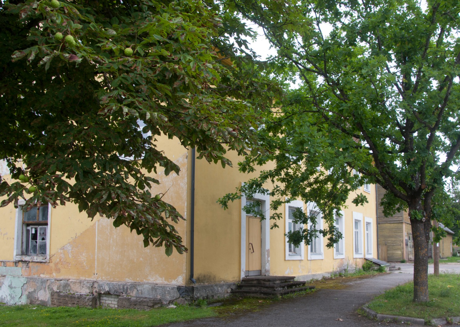 Production building of Elva Checha rephoto