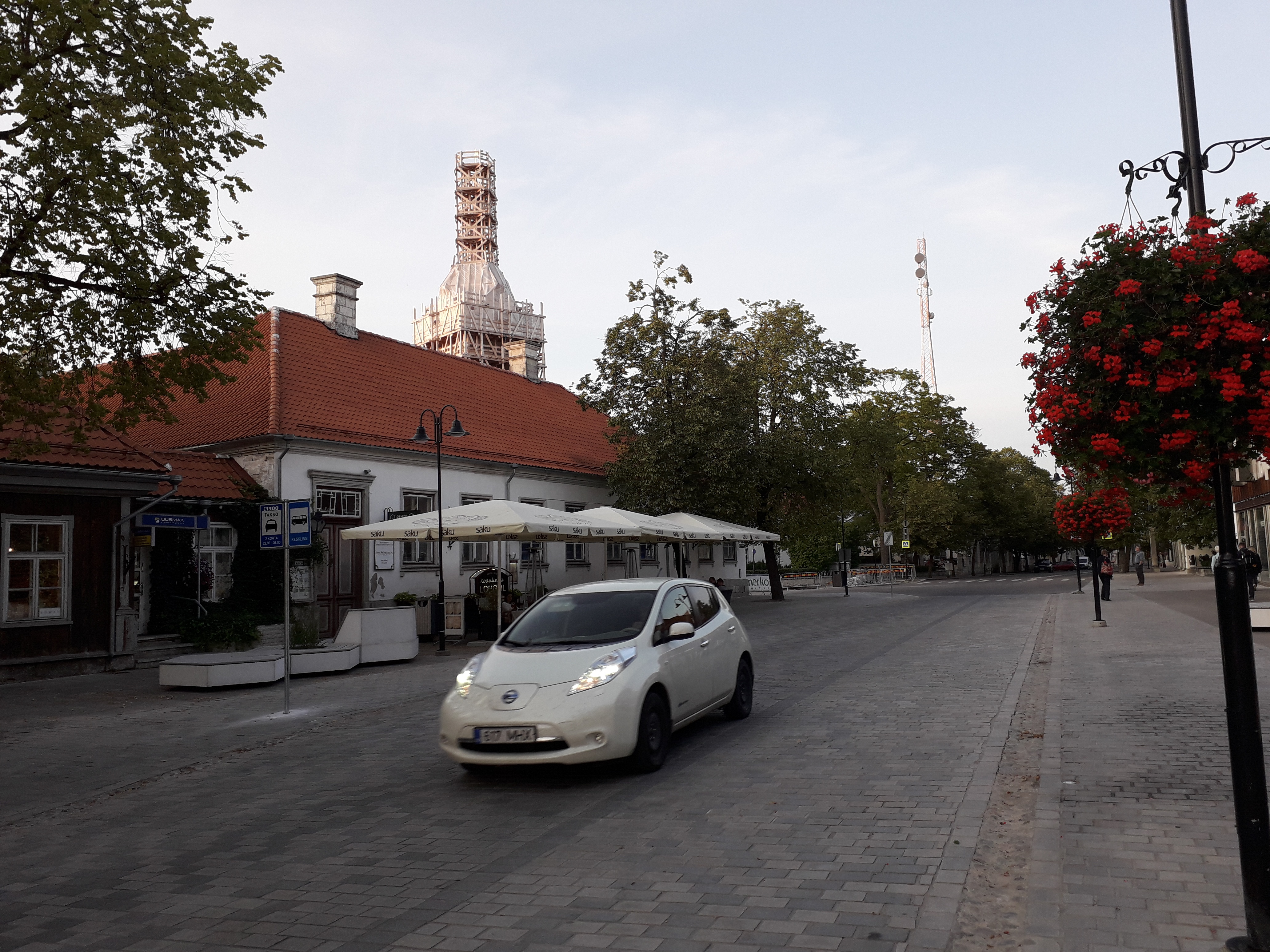 Saaremaa V laulupidu, rongkäik kesklinnas rephoto