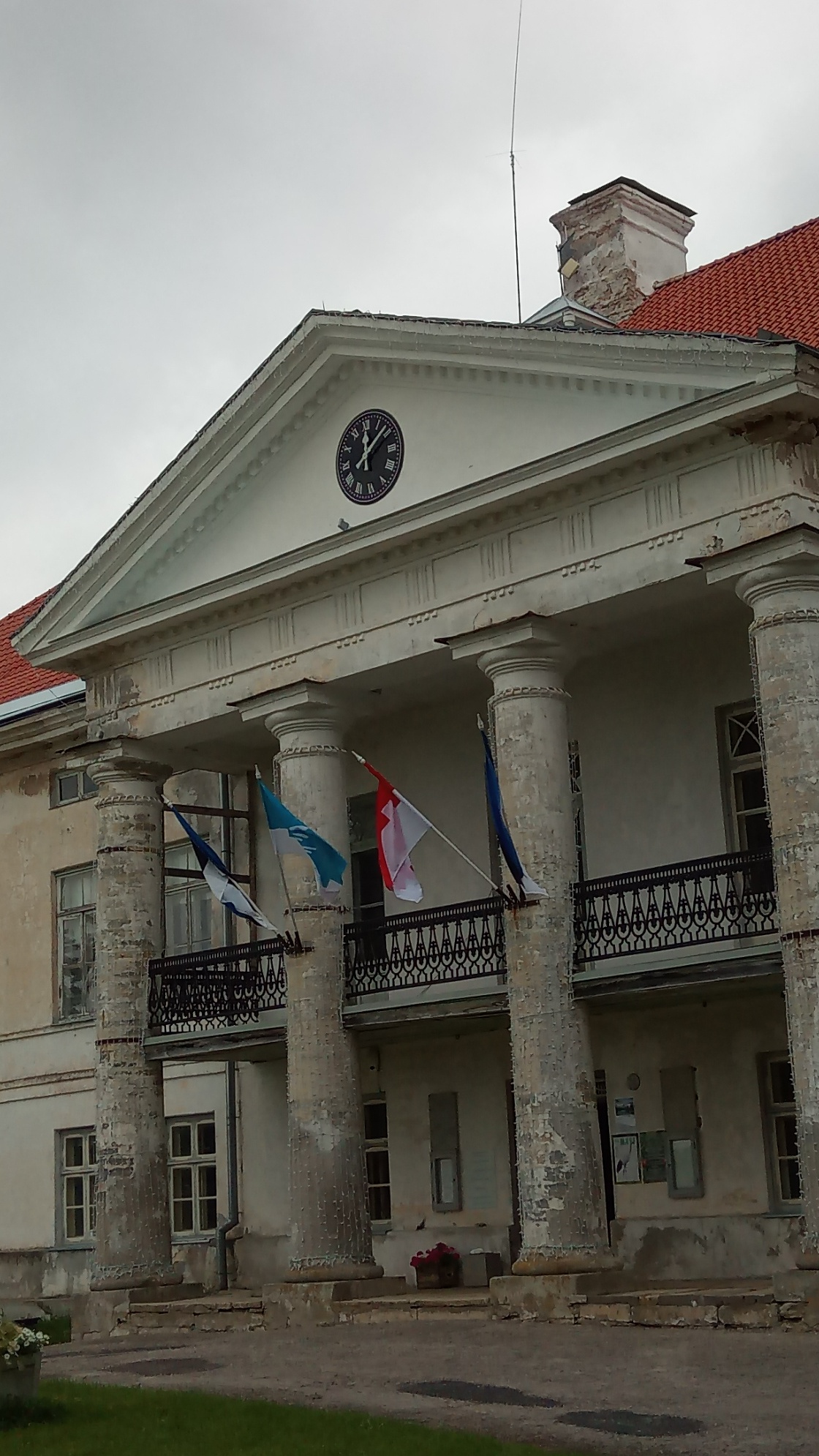 Photo. Lihula manor building 1993. Black and white. rephoto