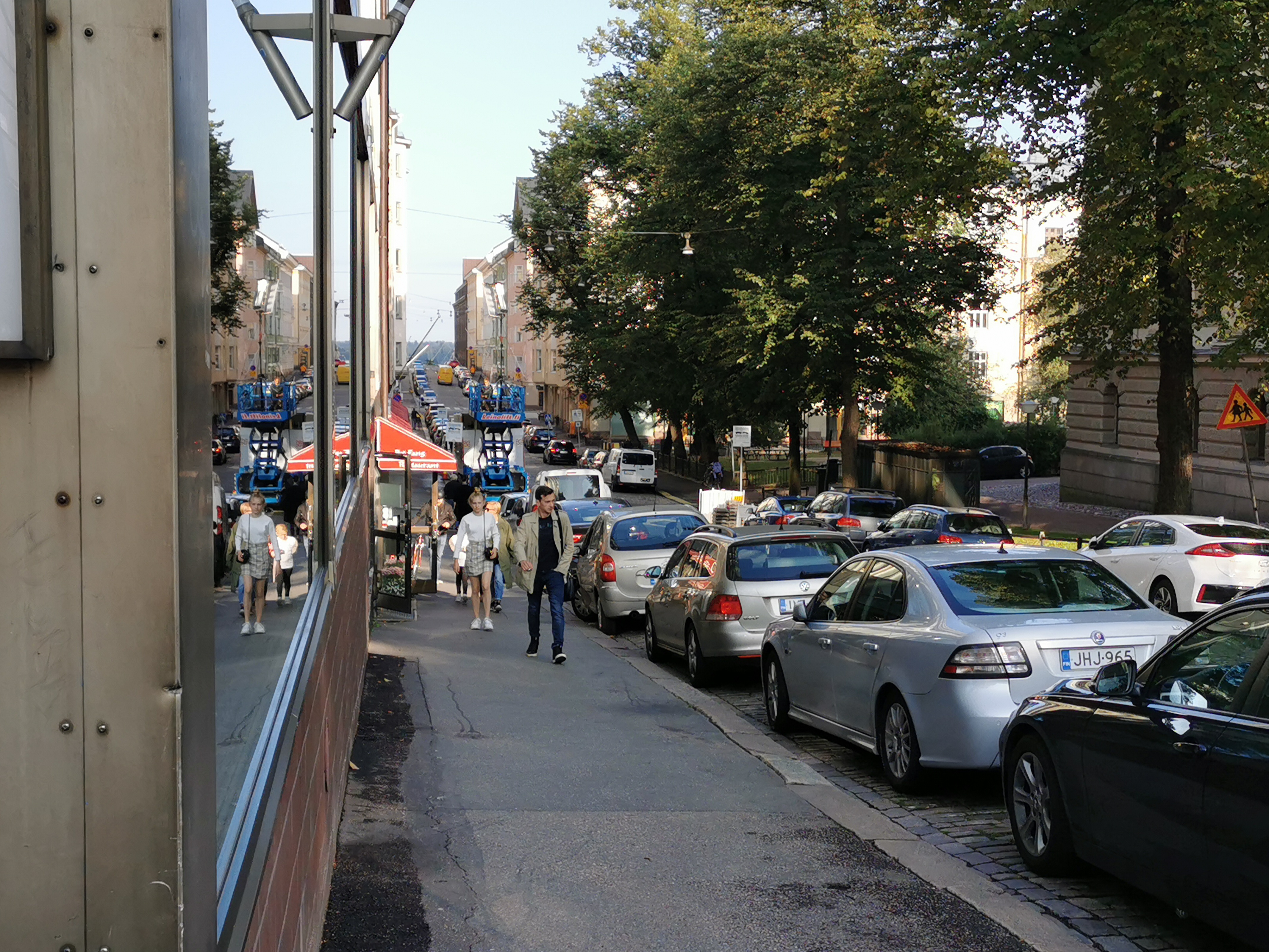 Rauhankatu. Talvinen näkymä Rauhankadulta Snellmaninkadun kulmasta Mariankadun suuntaan. rephoto