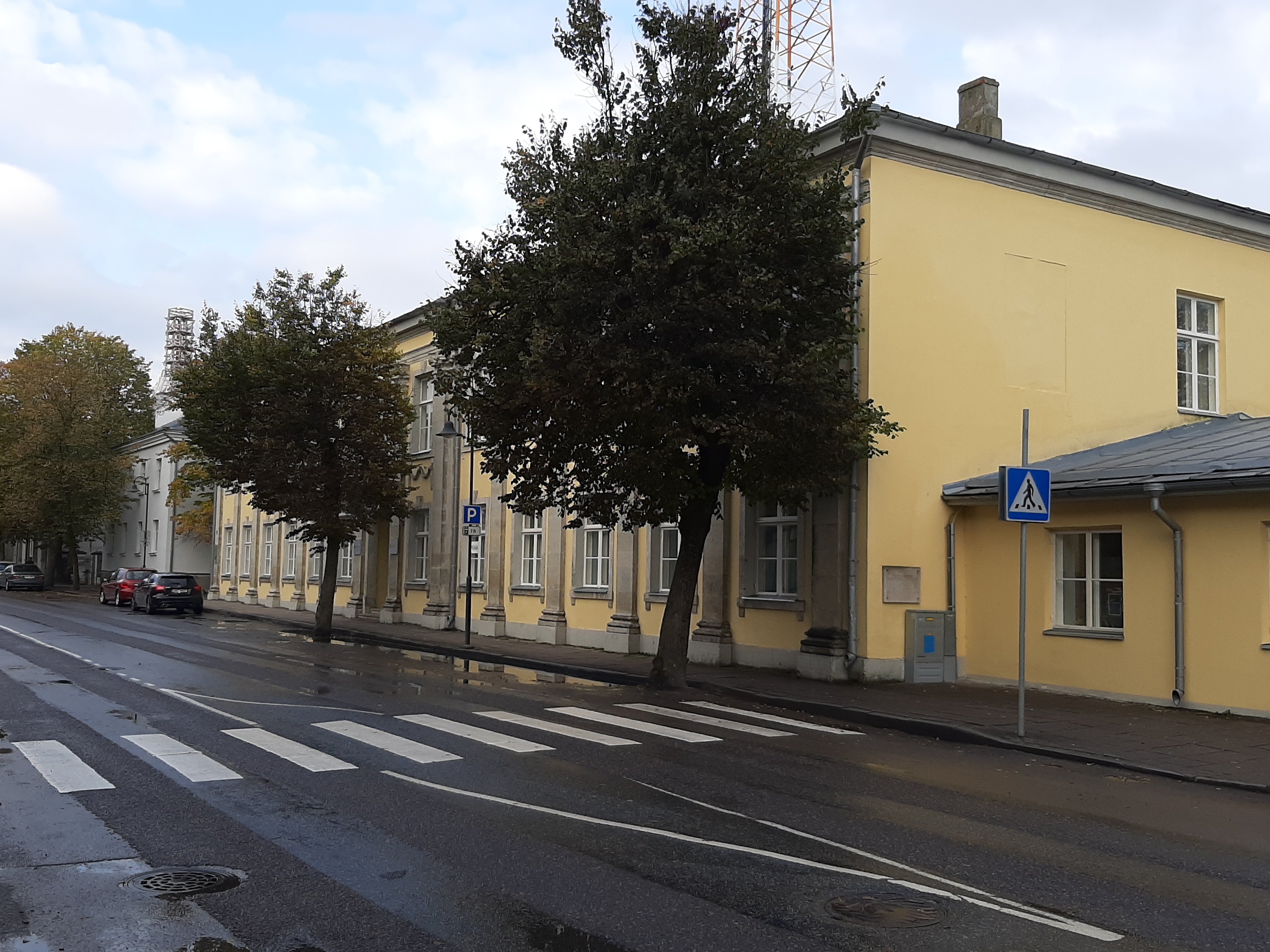 Court building in Kuressaare rephoto