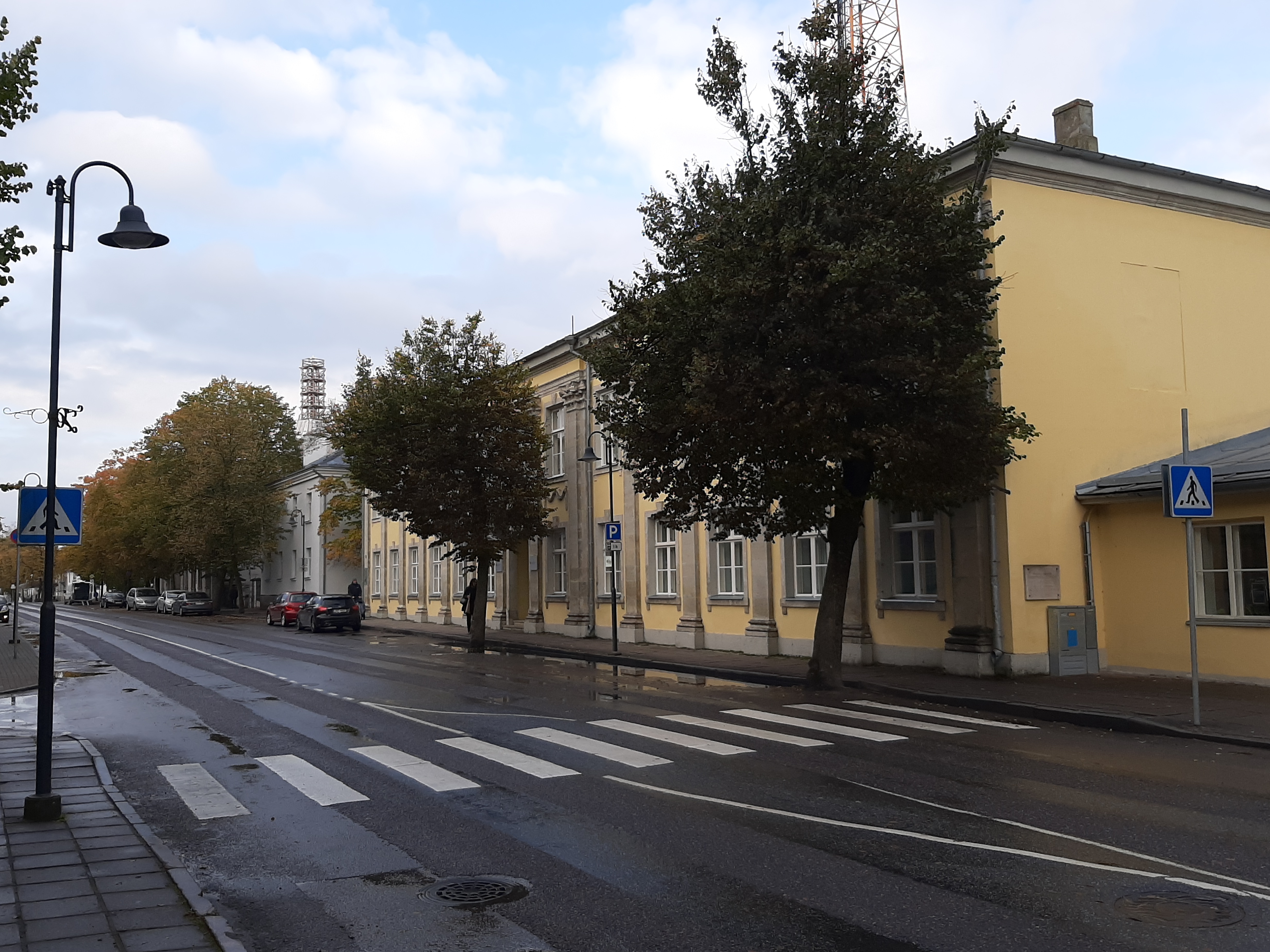Kuressaare, Tallinna 19 - 15 (end. Kubermangu 14 - 10), vaade kesklinna poole rephoto