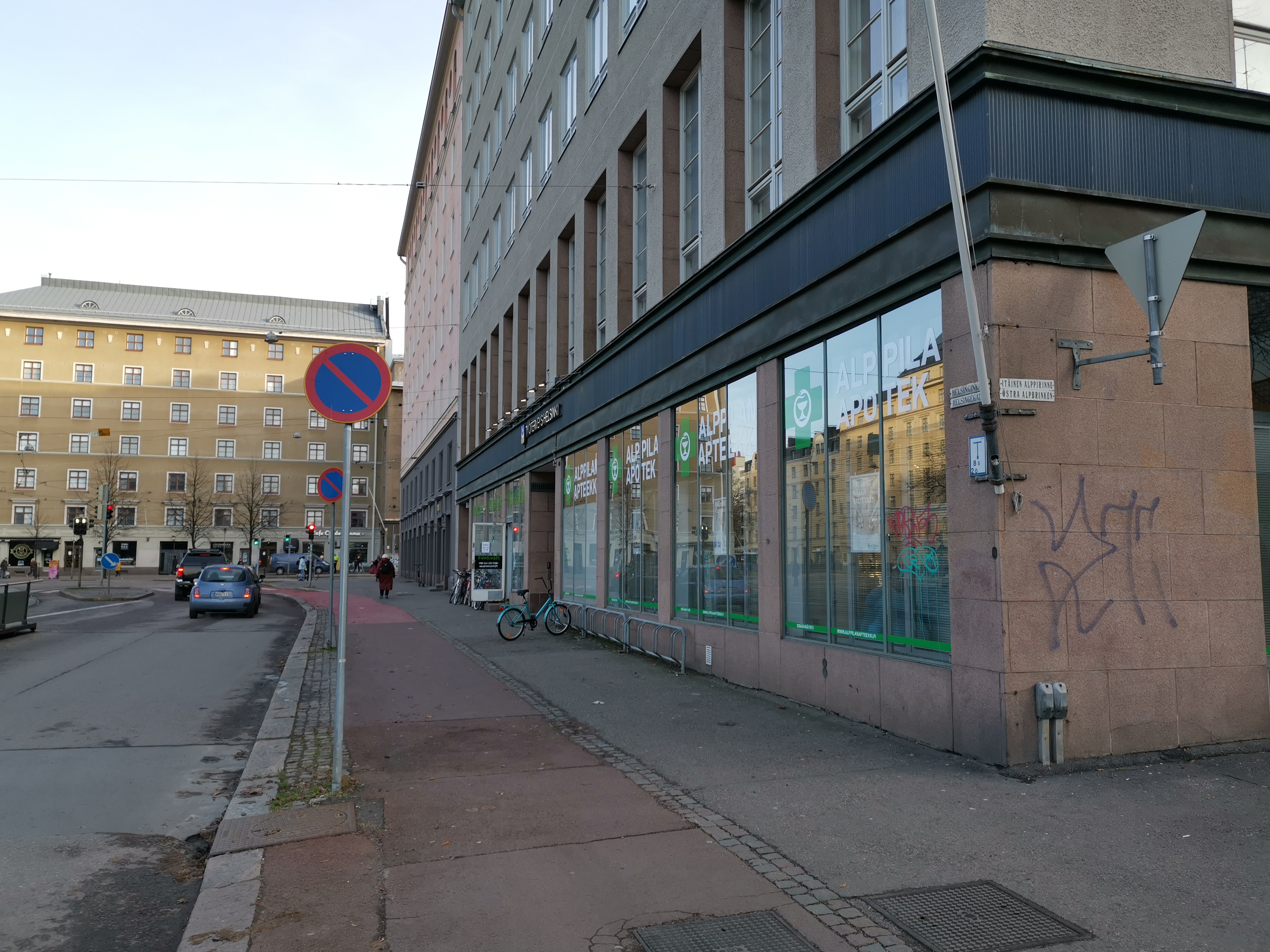 Talonrakennustöitä Helsinginkatu 24,22, taust rephoto