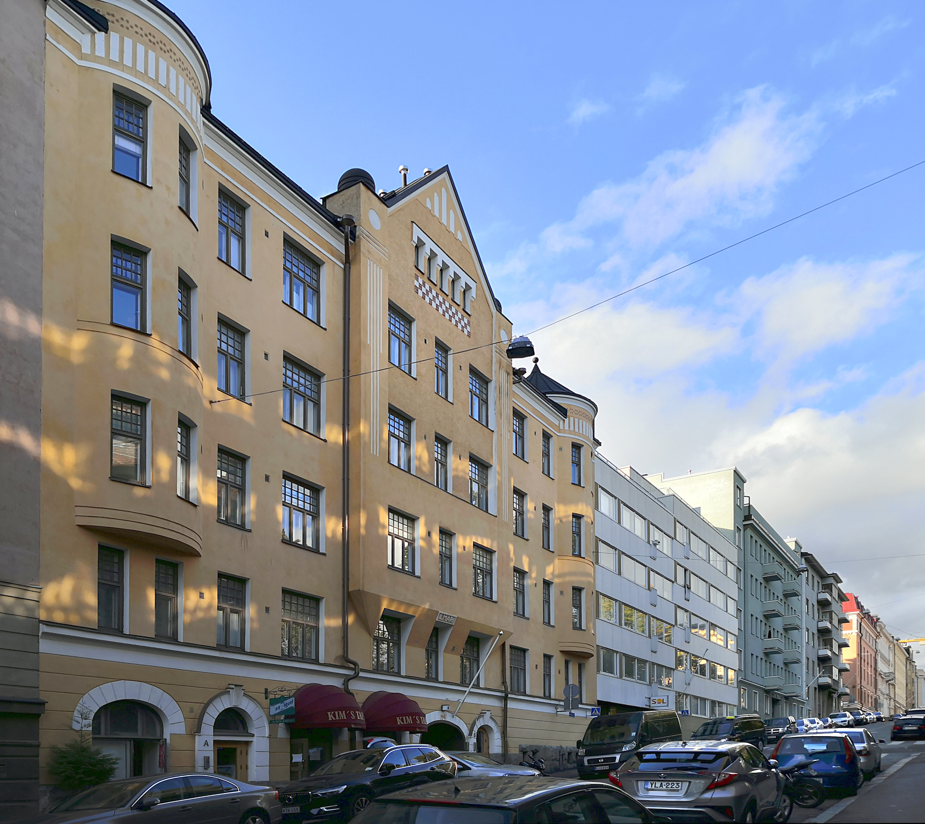 Kasarmikatu 4, 6, 8. rephoto
