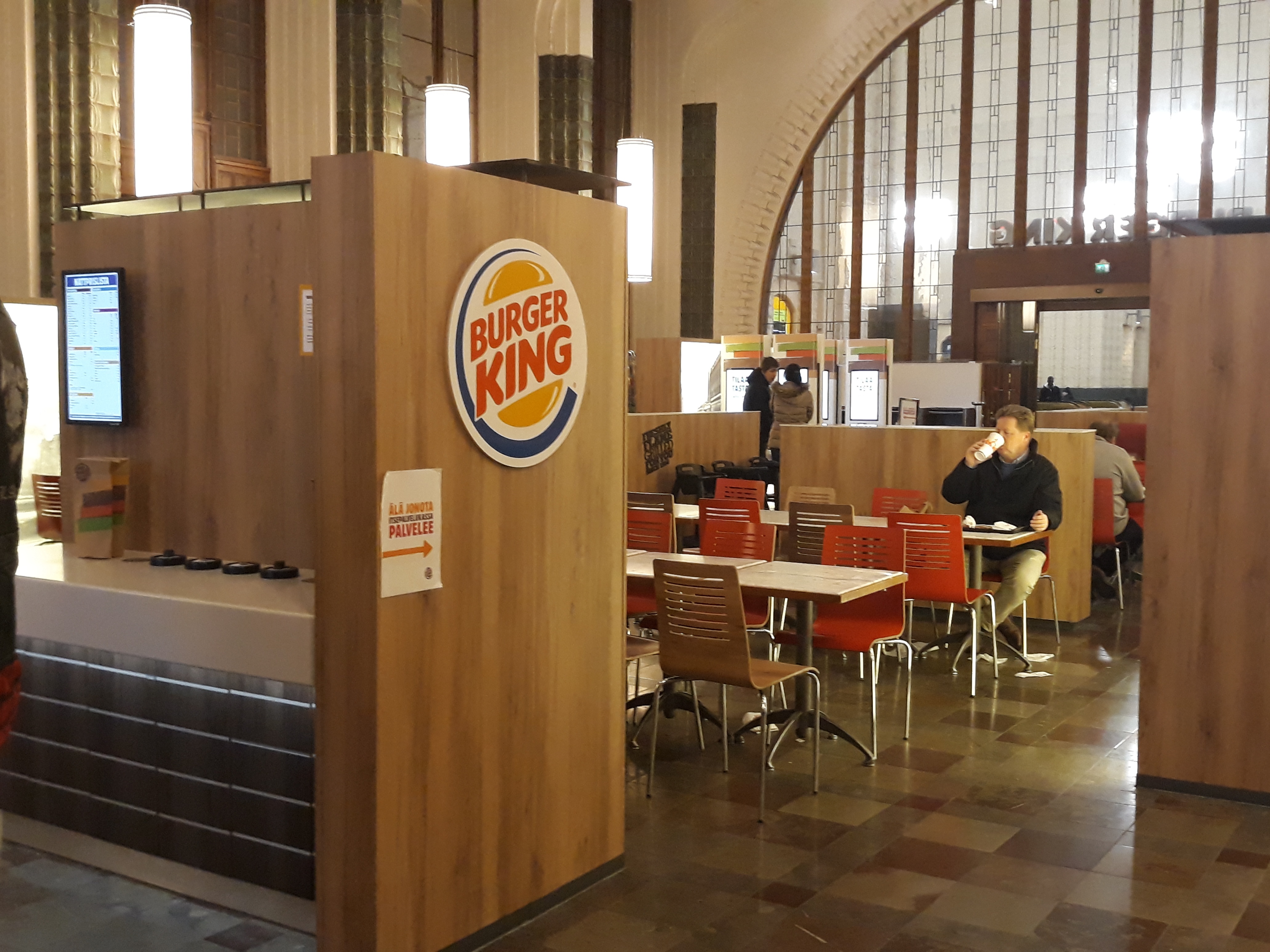Catering hall of the Helsinki Station Restaurant rephoto