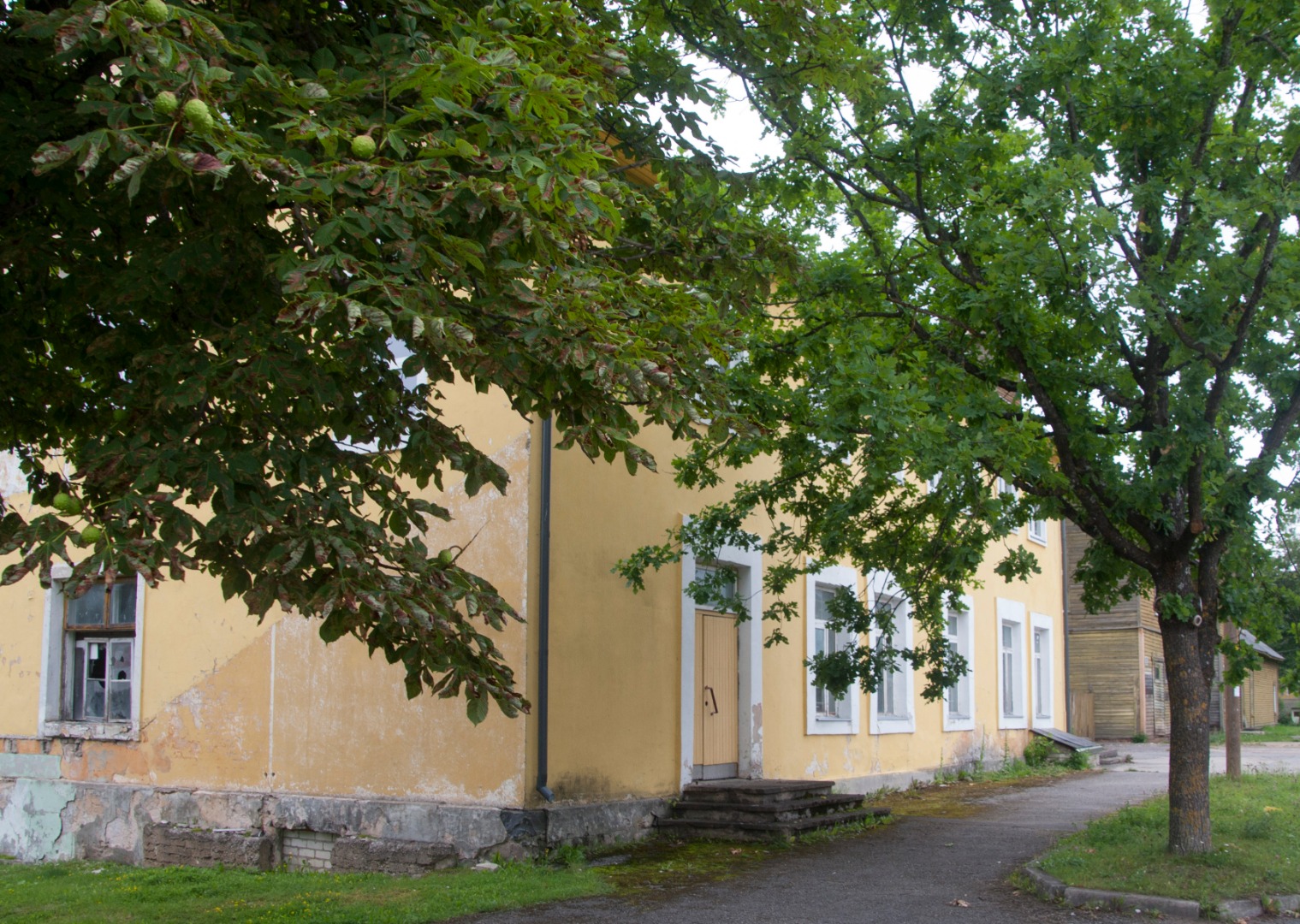 Production building of Elva Checha rephoto
