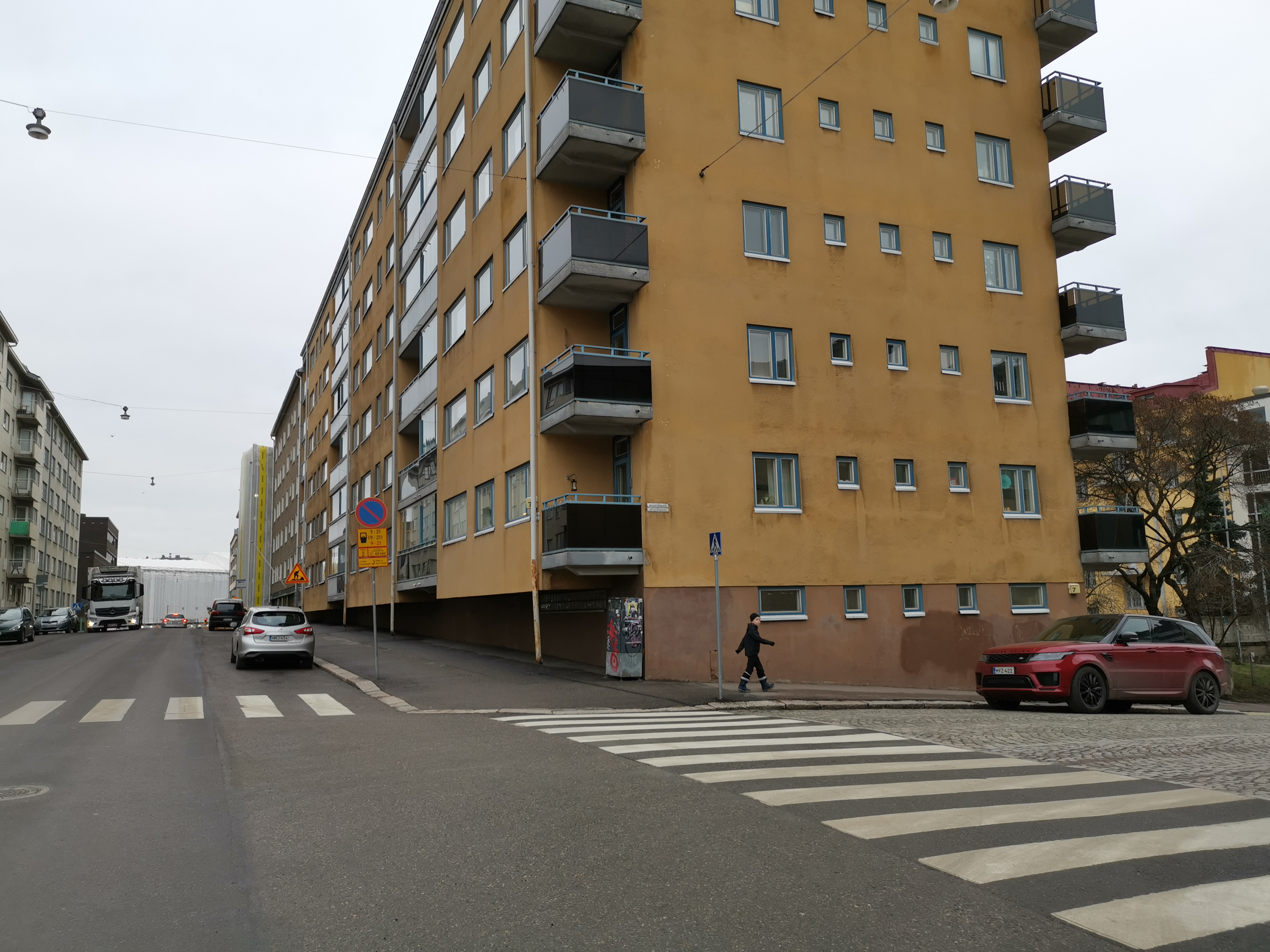 Puutaloja talvella Alppiharjusssa, Kirstinkatu 5-7. rephoto