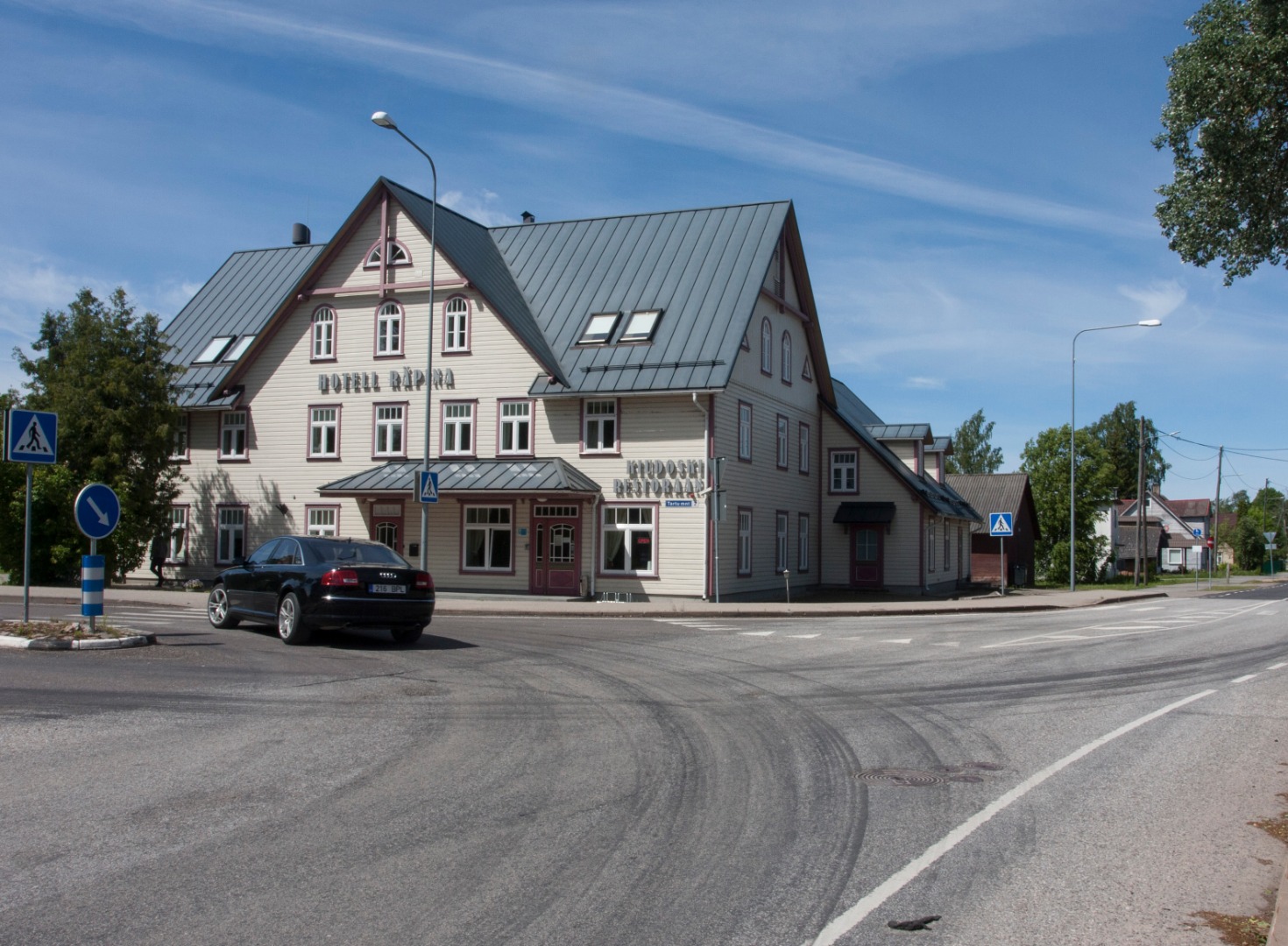 Tartu Eesti Majanduse Ühisus. Räpina osakonna hoone, Riide ja moeäri. B. Kiudosk rephoto