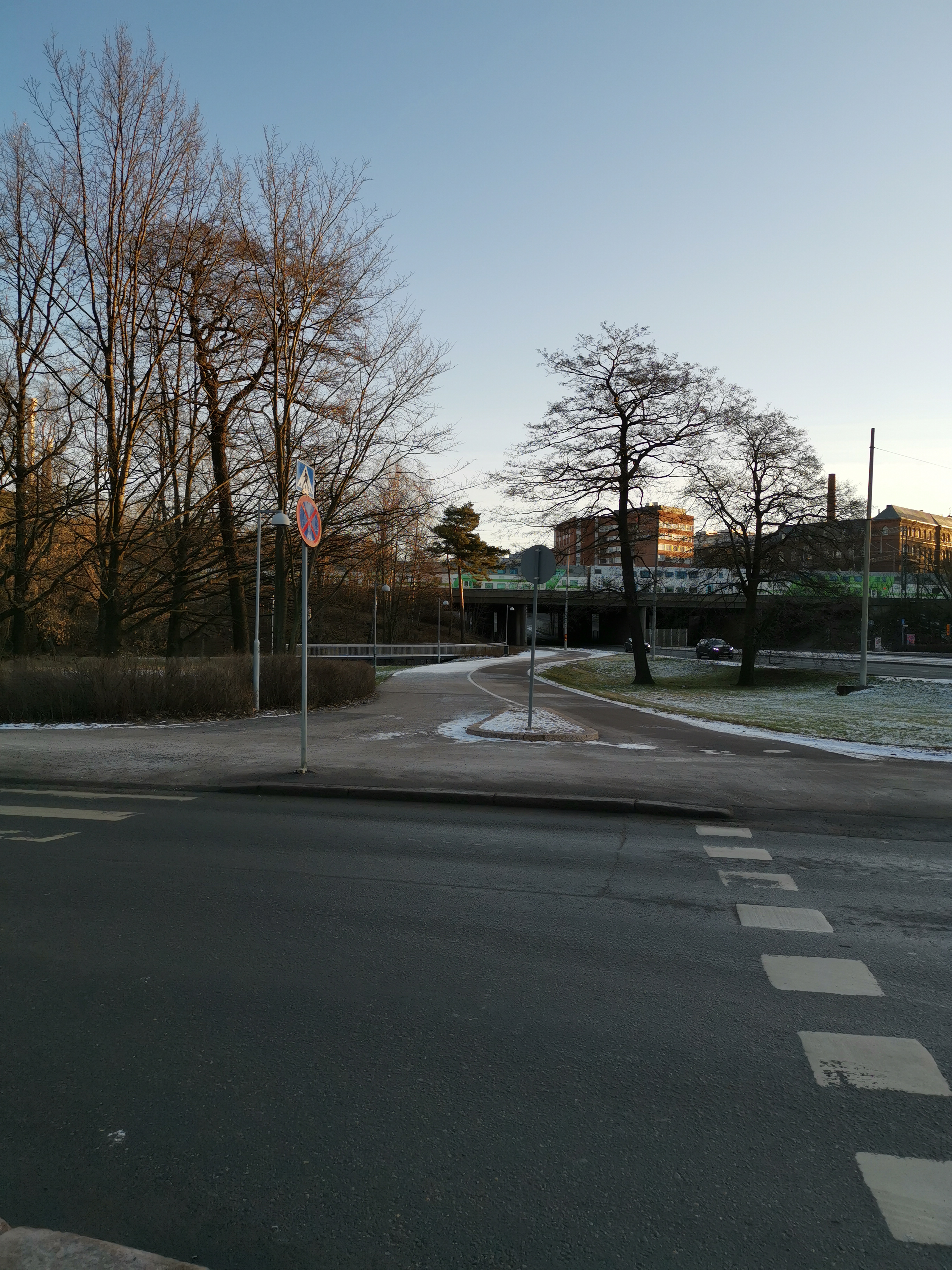 Kioski Eläintarhan puistoalueella (Töölönlahden pohjoispuolella). rephoto