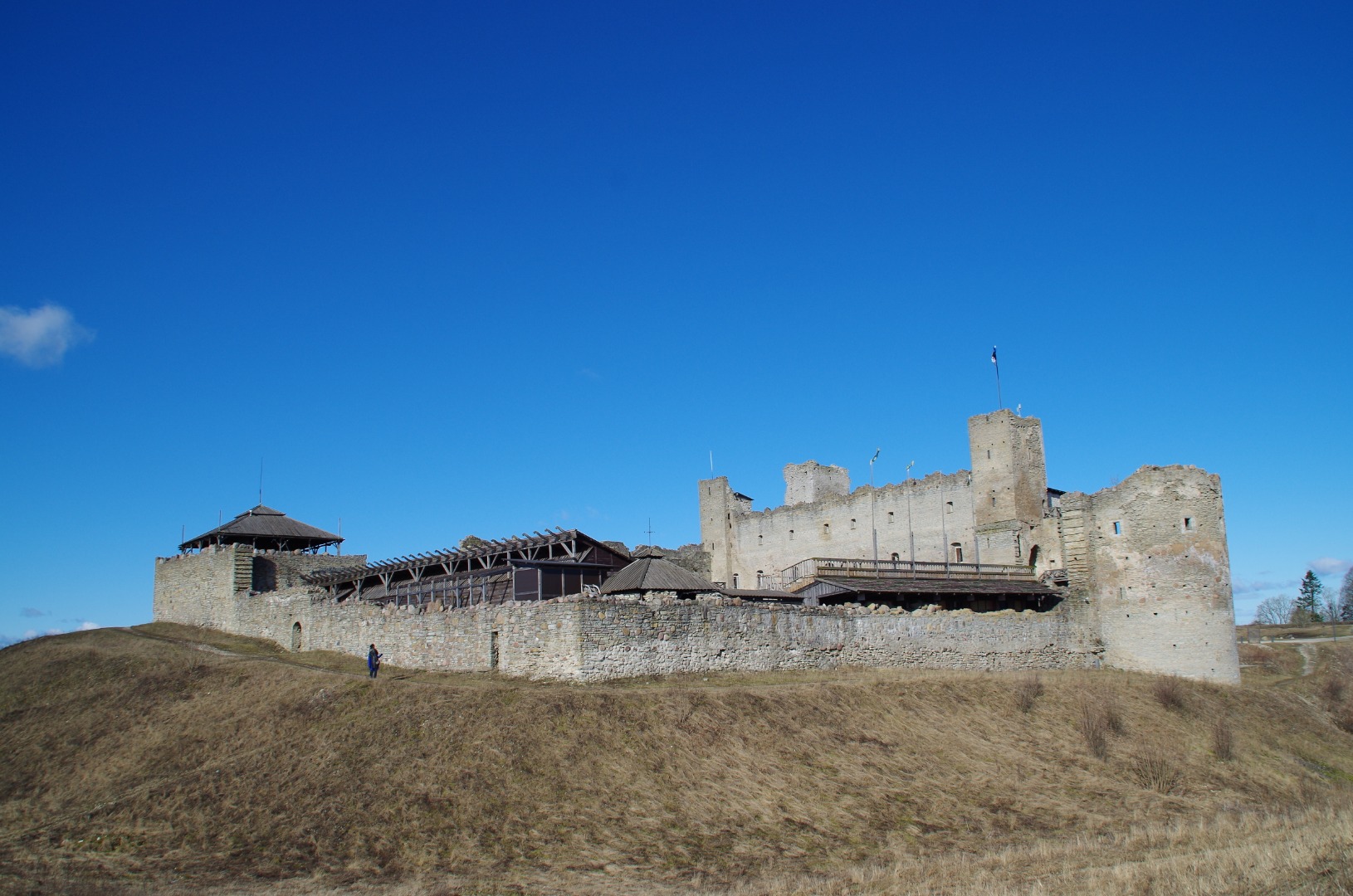 Ruins of Rakvere Castle with vallurhaava1 - Ruins of Rakvere Castle rephoto