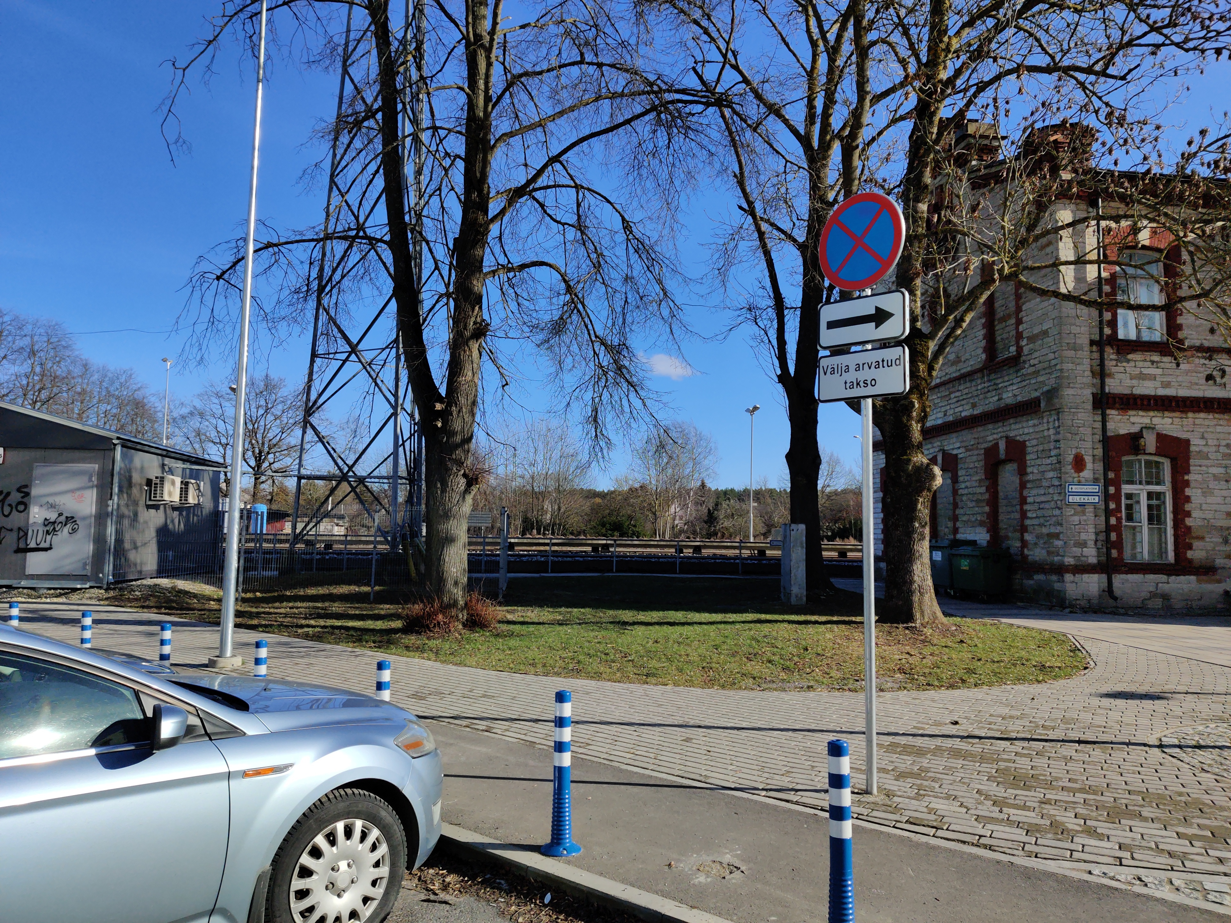 XII Üldlaulupidu. Laulukooride liikmete viimine majutuspaikadesse. rephoto