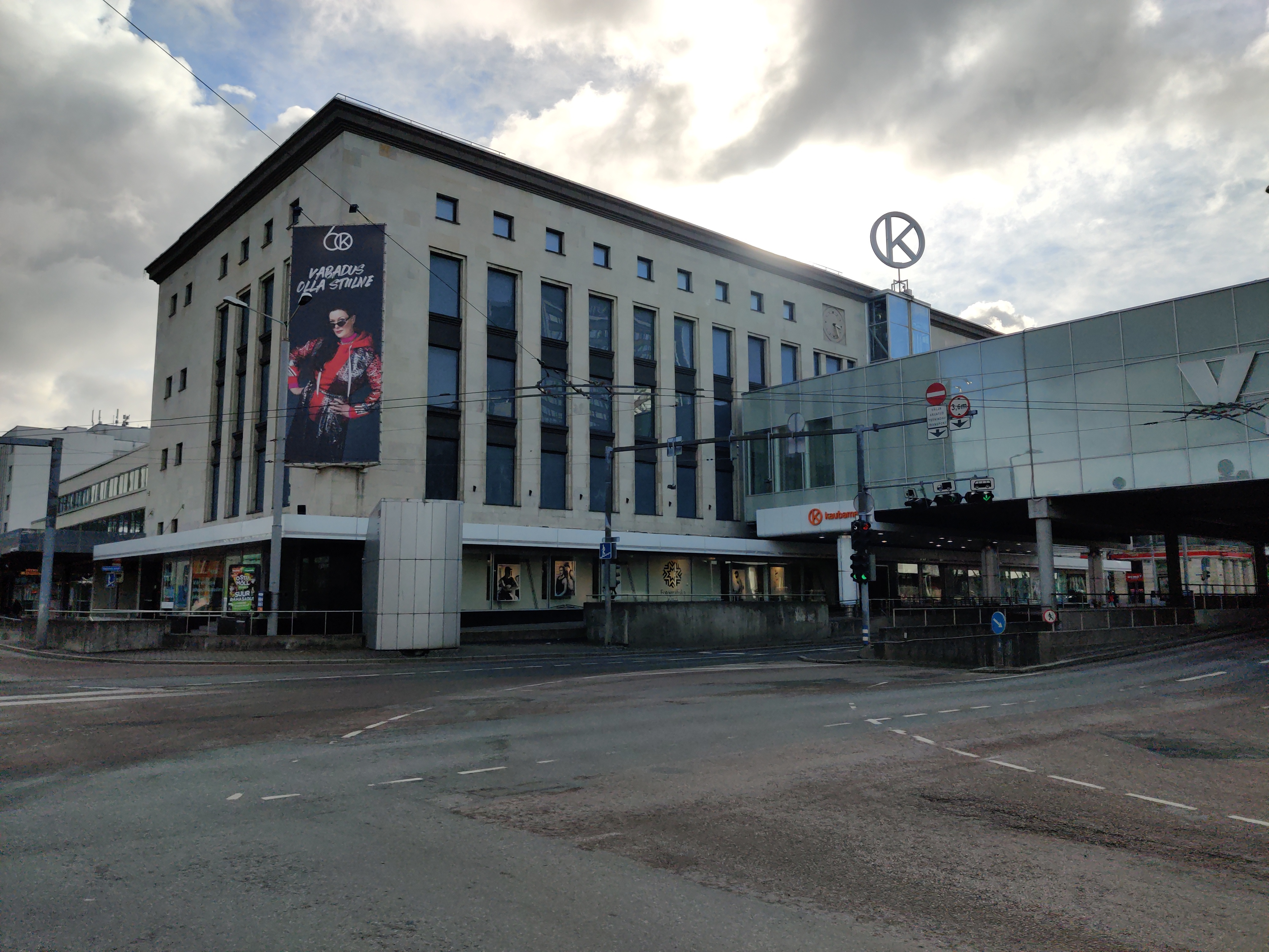 Tallinn Kaubamaja. rephoto