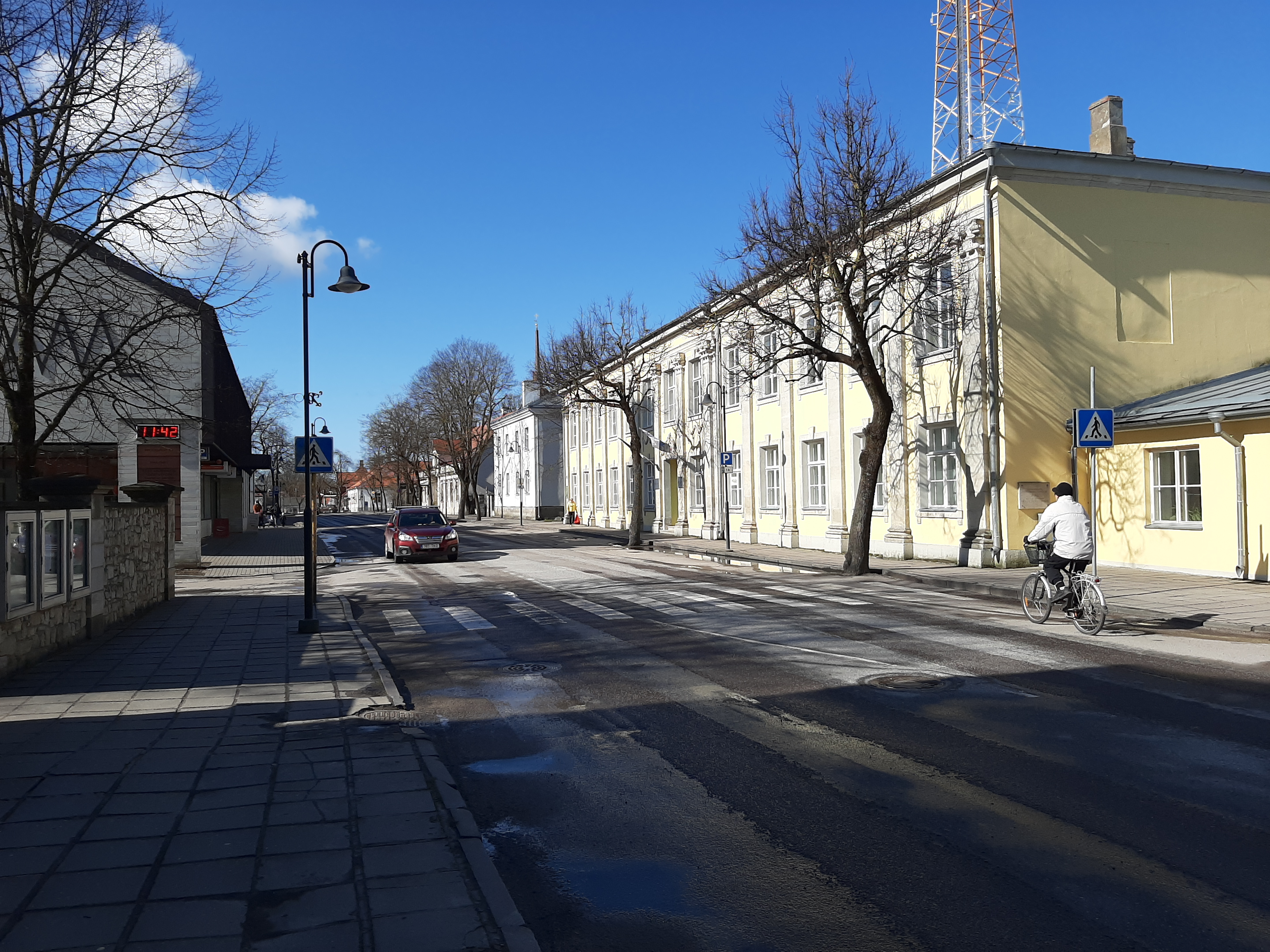 Kuressaare, Tallinna 19 rephoto