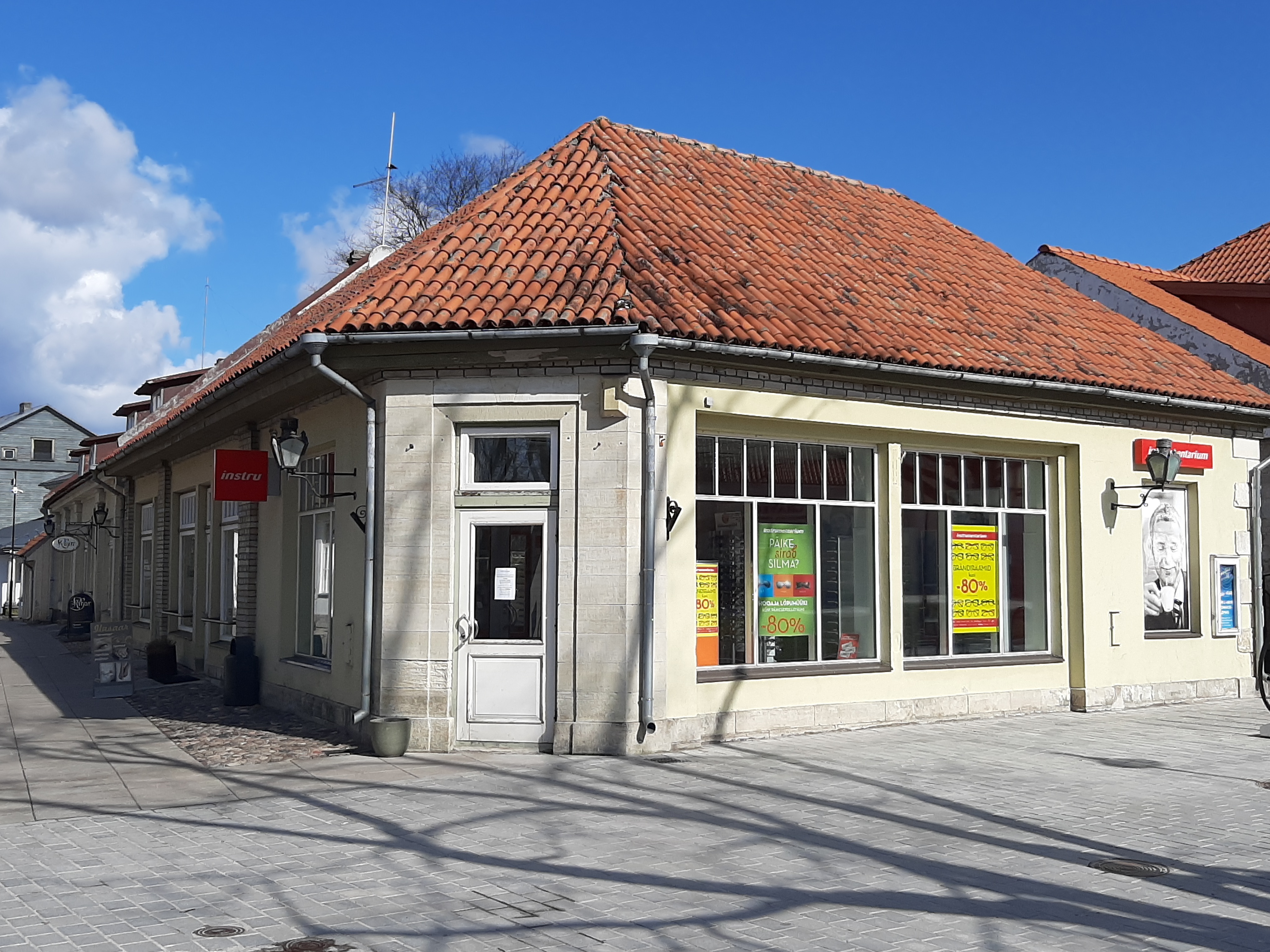 Kauplus "Tekla" lähivaade rephoto