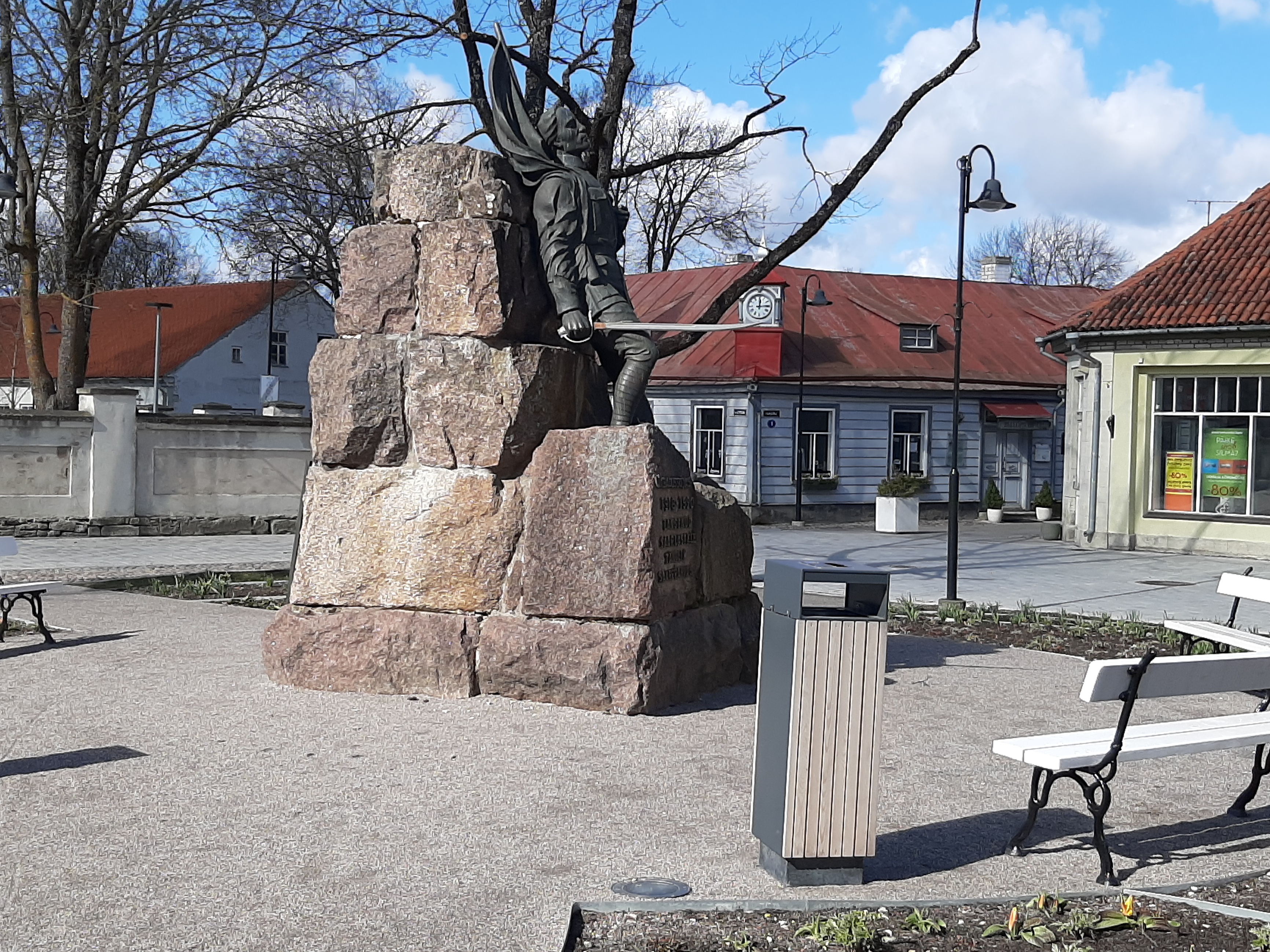 Kuressaare Vabadussõja monumendi avamine rephoto