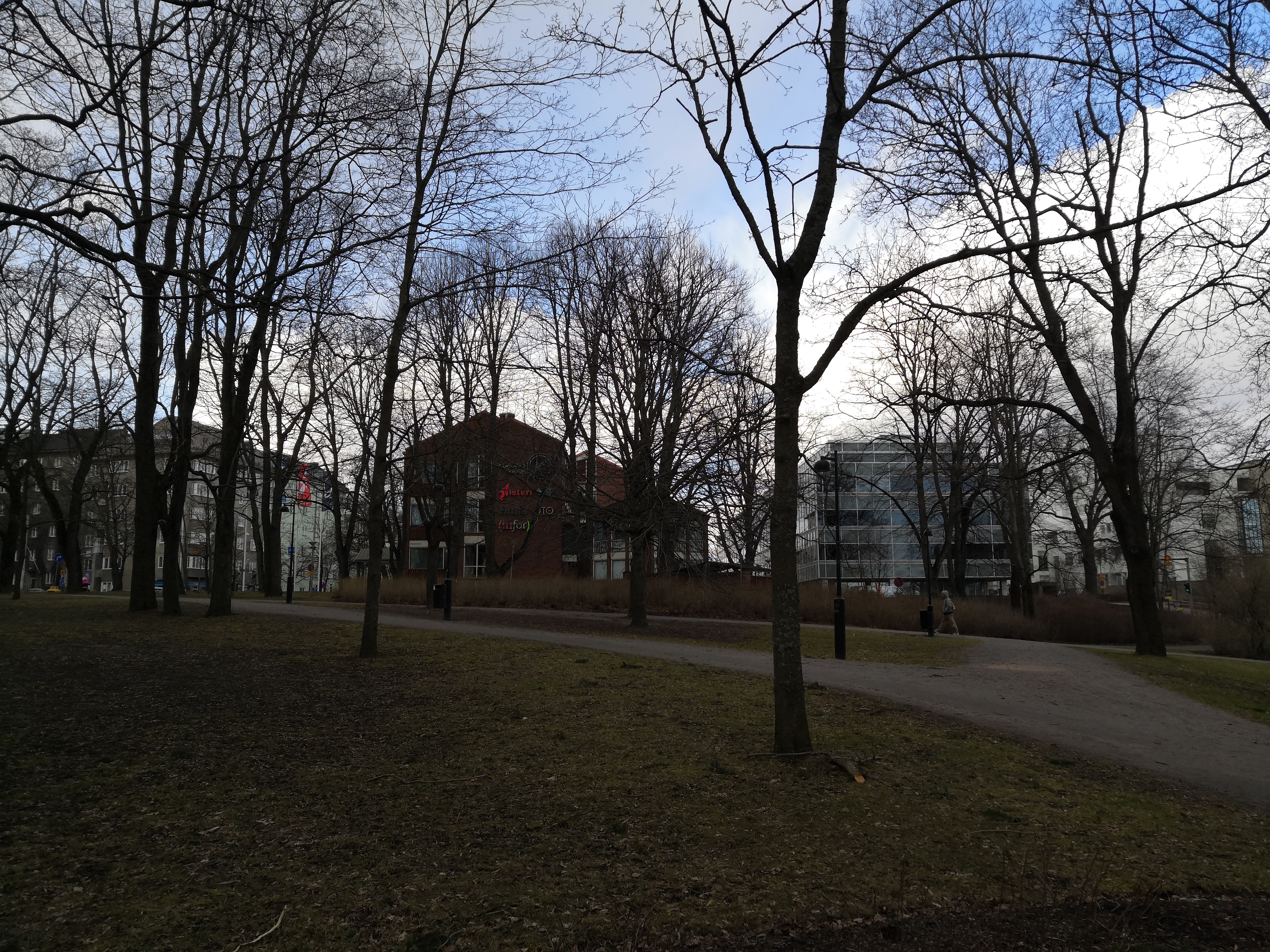 Helsingin olympialaiset 1952. Olympiakisojen virallisen kisajuoman (vuodesta 1928) Coca-Colan myyntipiste Hesperian puistossa. rephoto