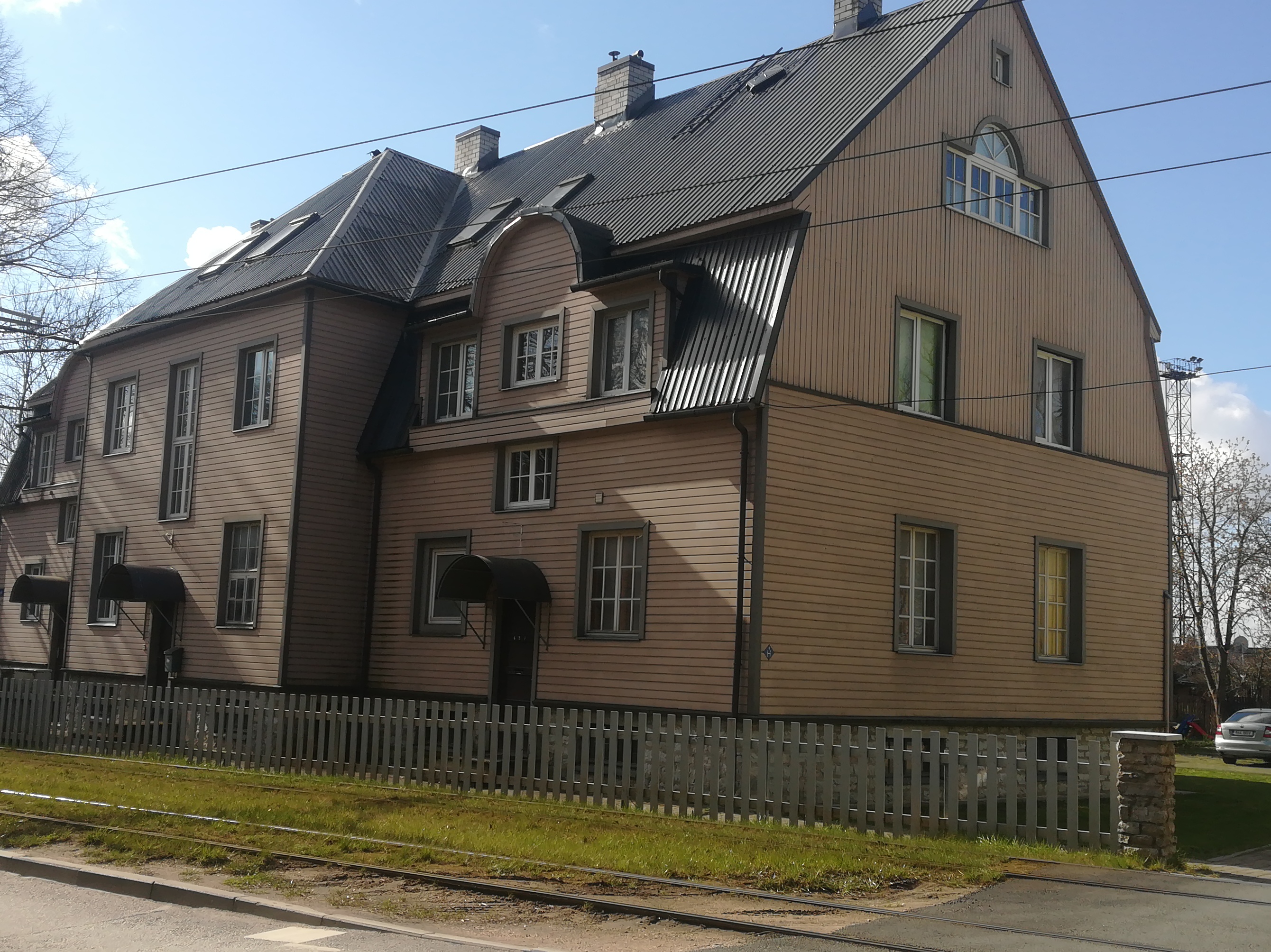Railway residential building in Tallinn Kopli 9a. Arh. Karl Burman, 1926 rephoto