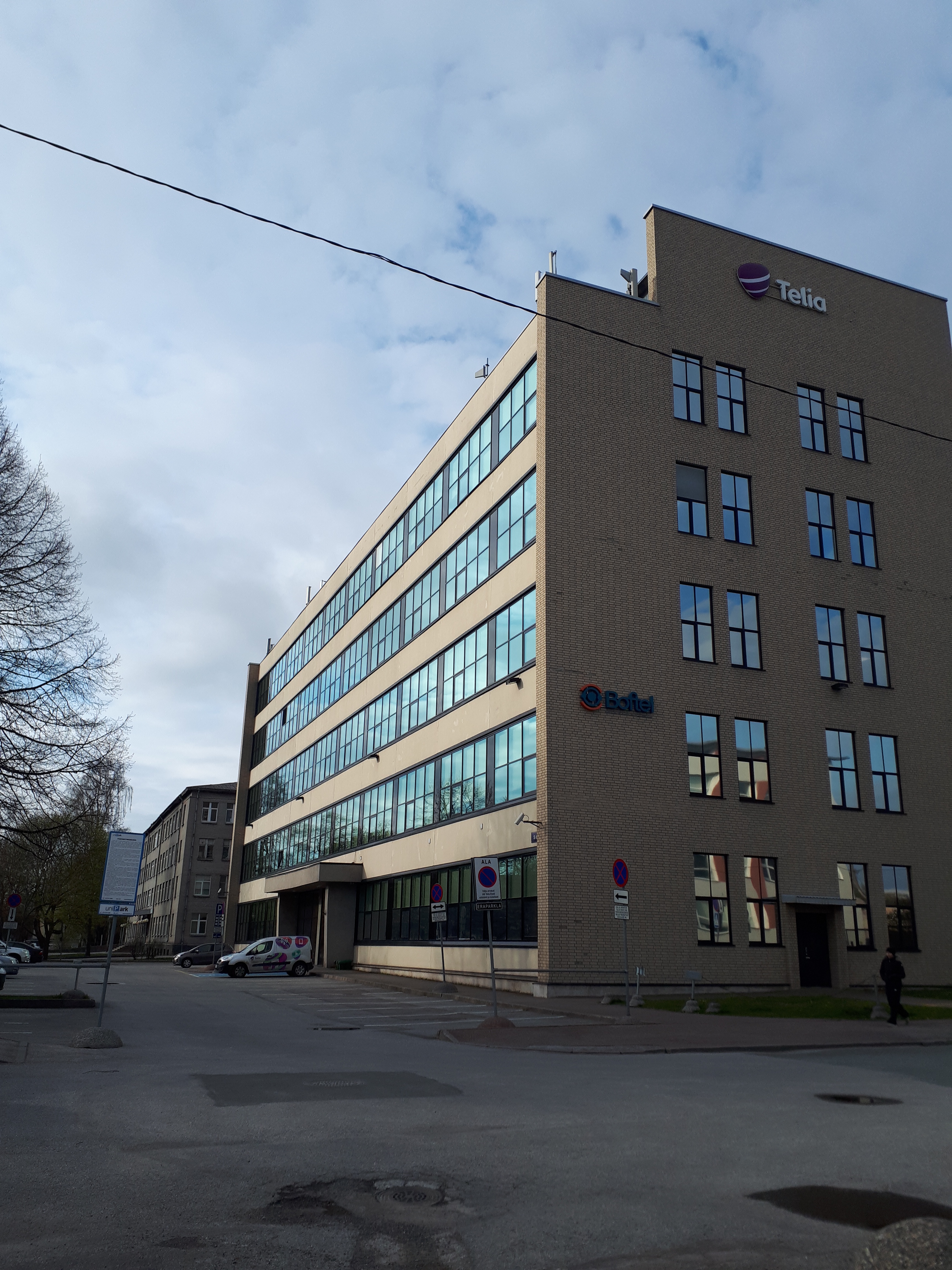 New building of Tallinn Phone Facility. rephoto