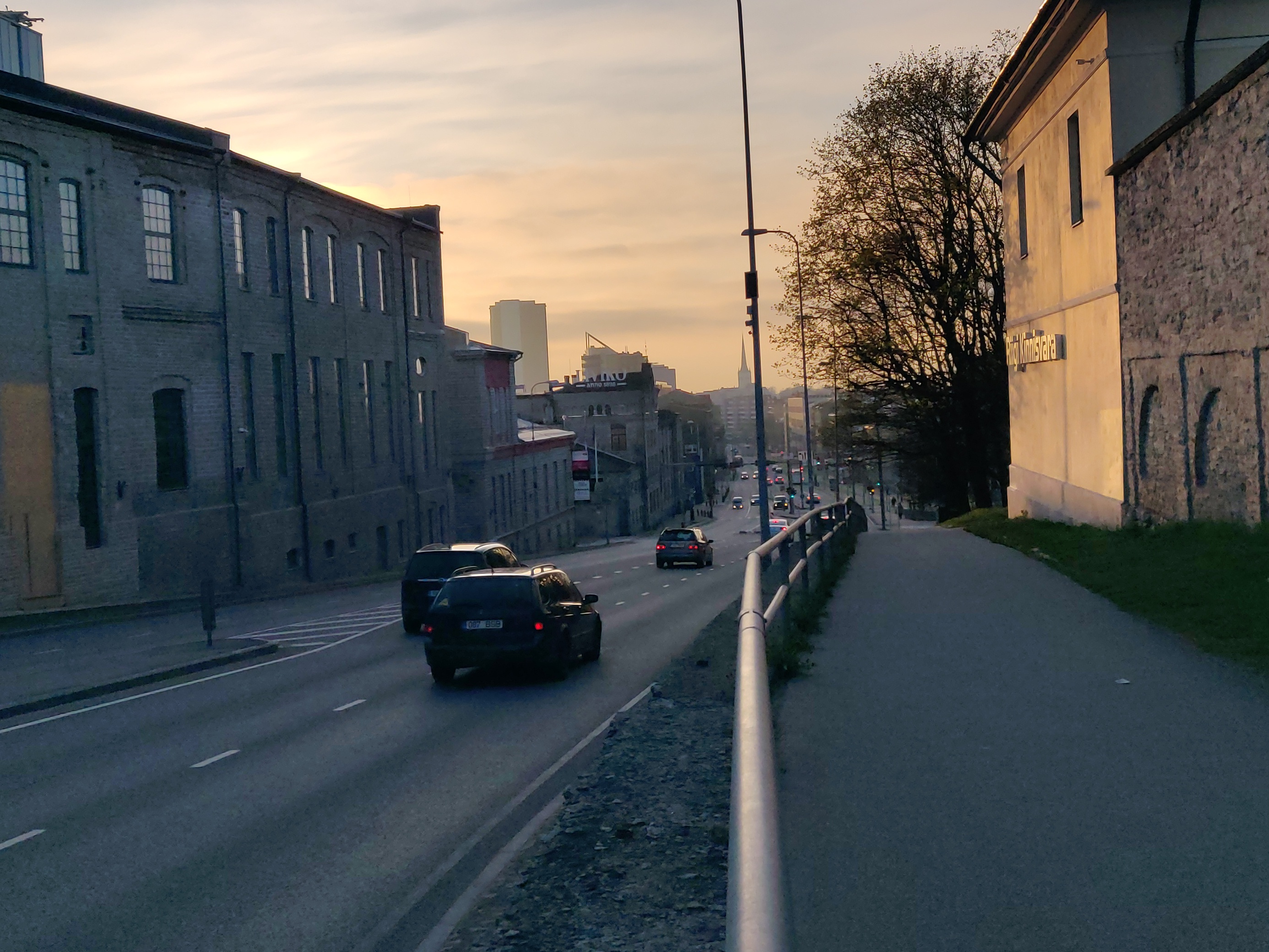 Tallinn. Vaade Tartu mnt-le Lasnamäe poolt. rephoto