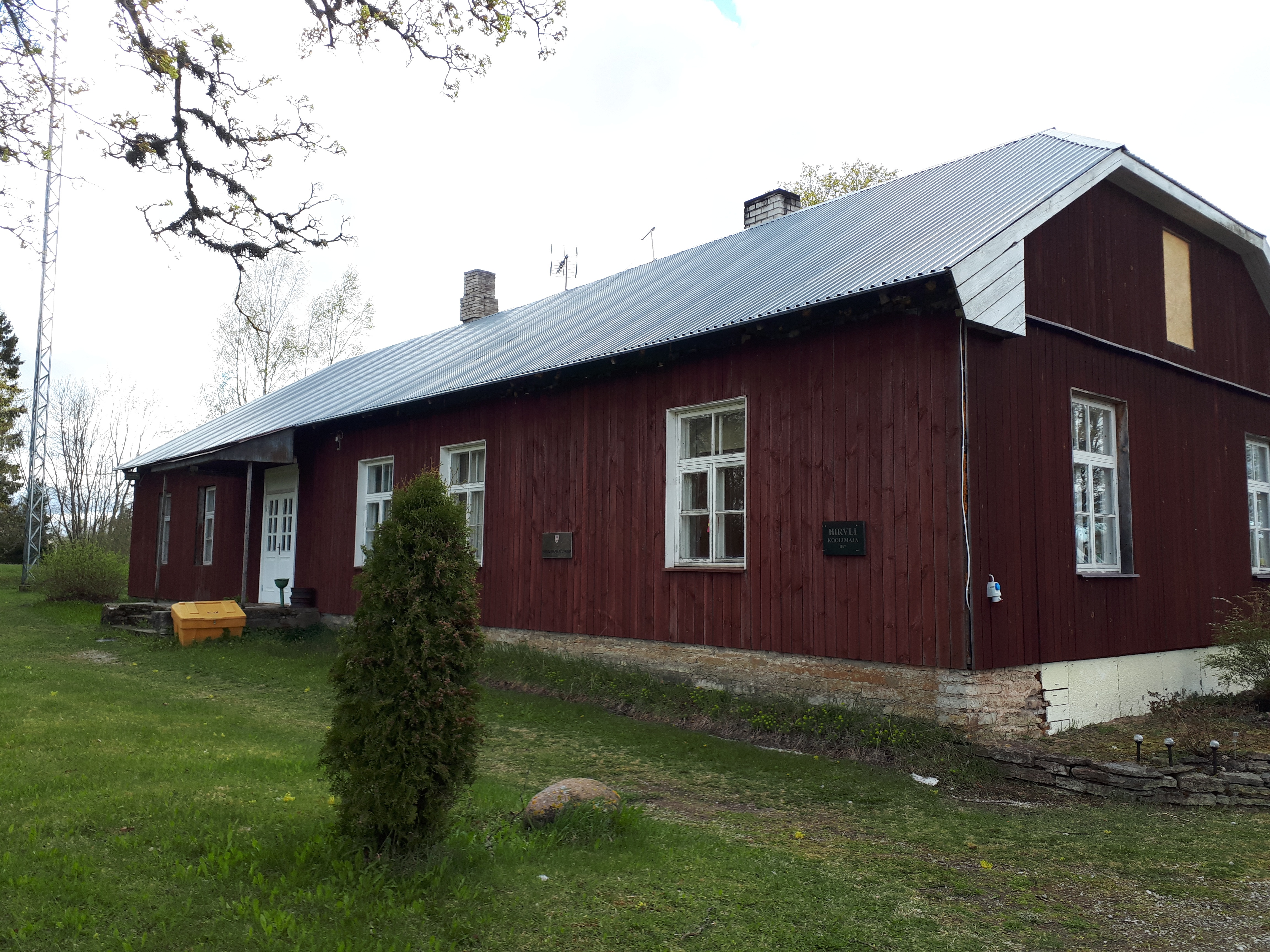 Hirvli raamatukogu rephoto