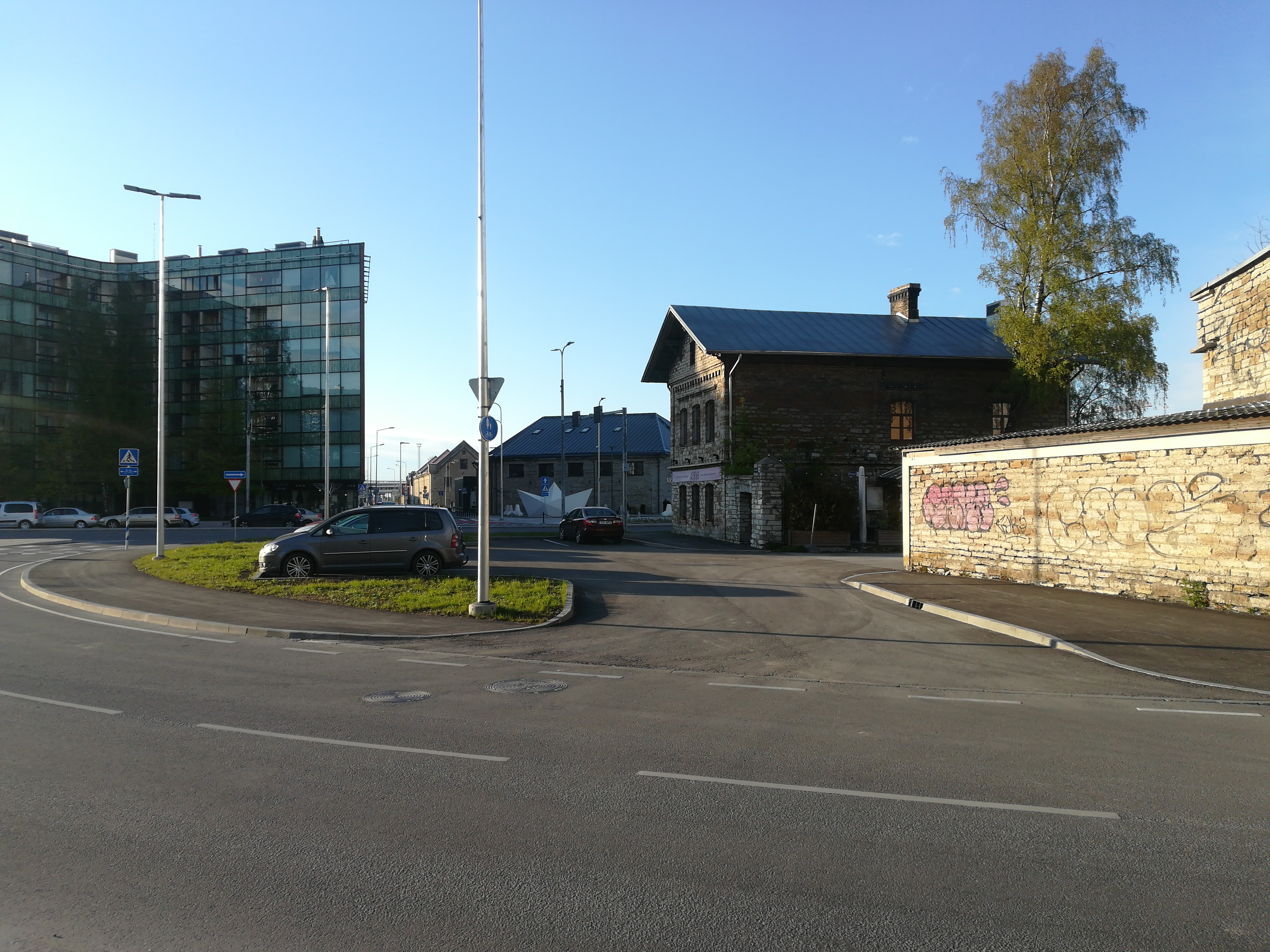 Tallinn. Lootsi tn 2, 4, 6, 8. Old 1-2 floor stone buildings rephoto