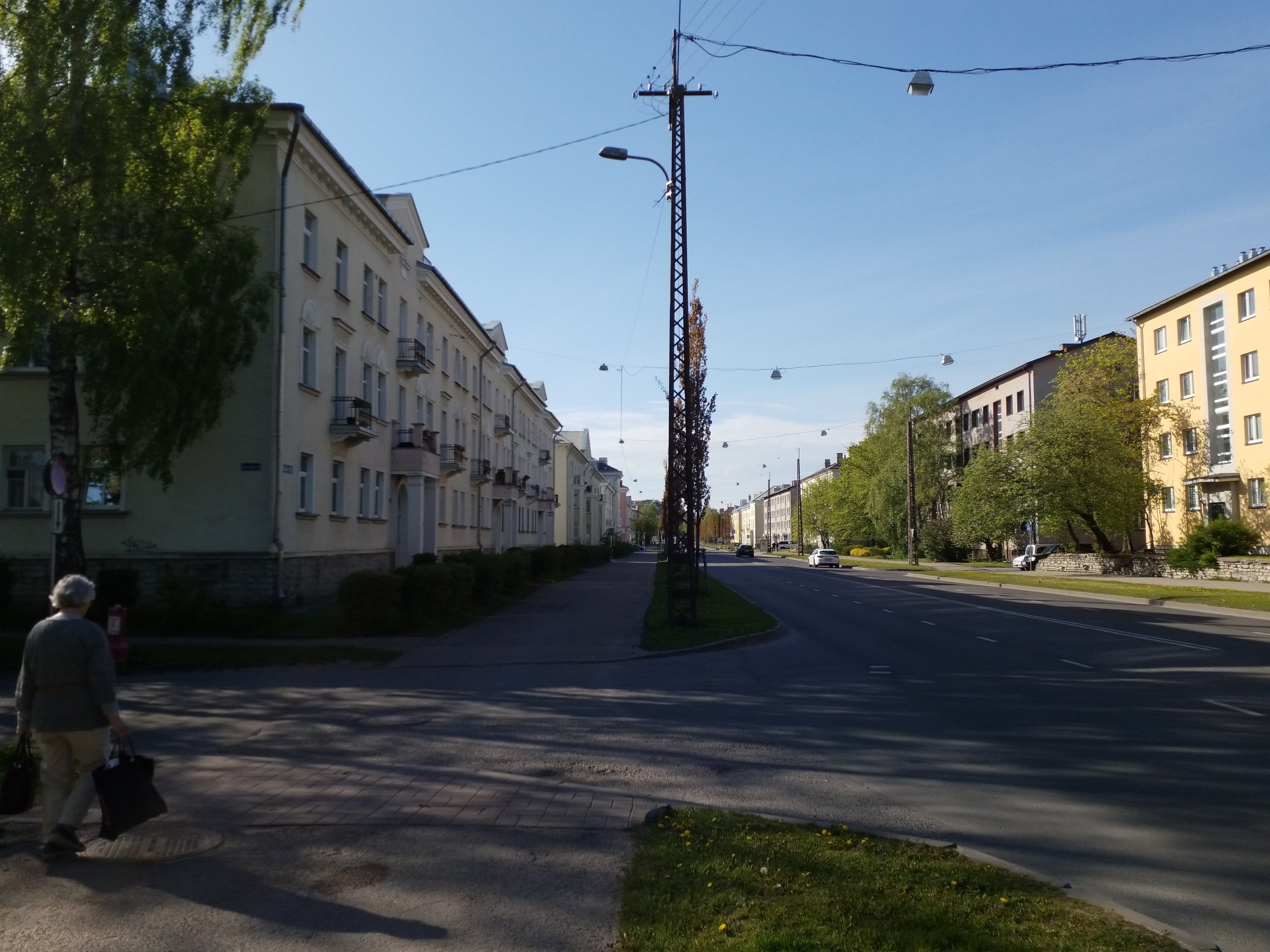 Pelgulinn (Pelguranna): vaade piki Sõle tänavat, esiplaanil vasakul Sõle tn 65 rephoto
