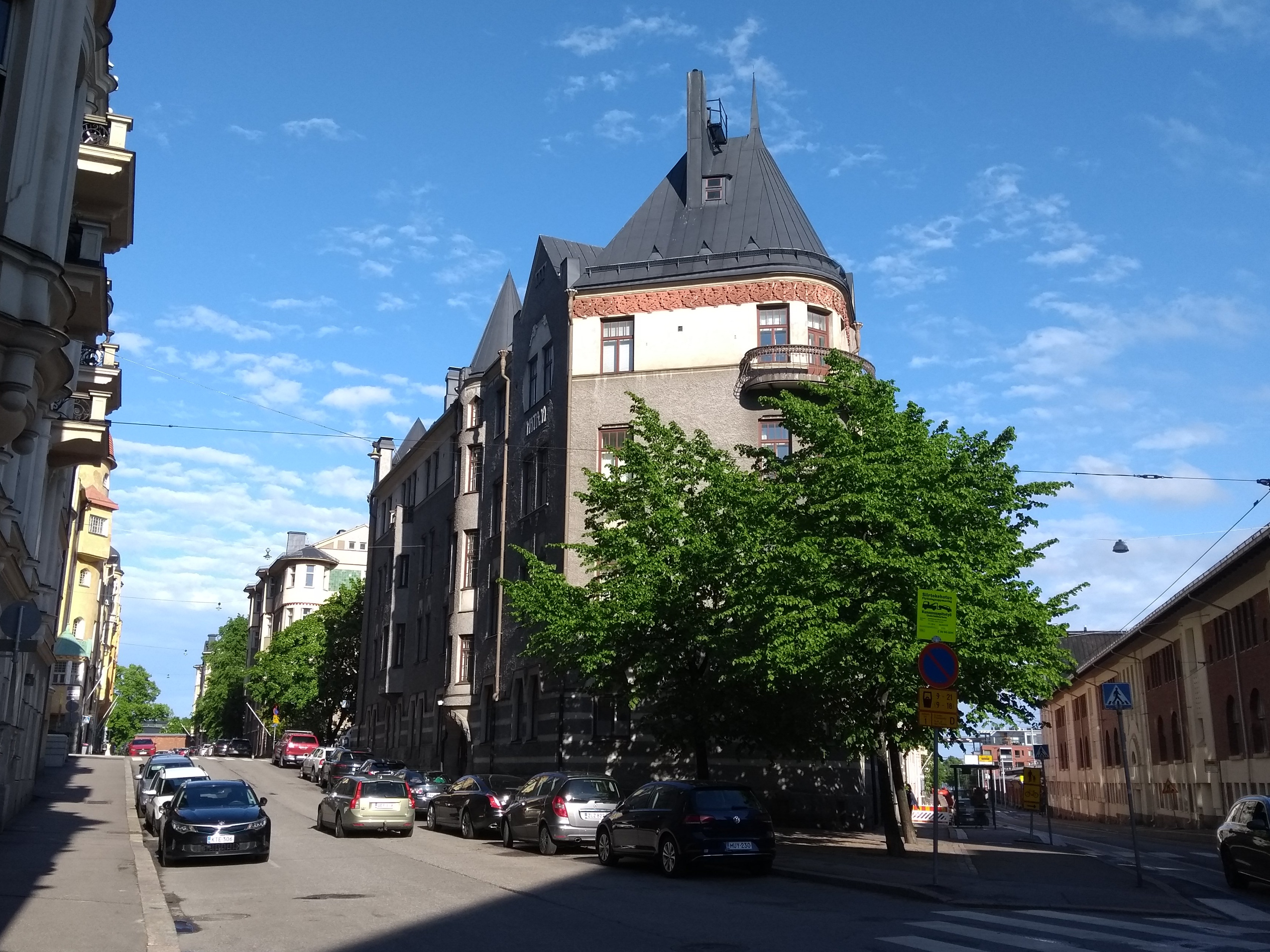 Kauppiaankatu 2 - Kruunuvuorenkatu 7. As rephoto